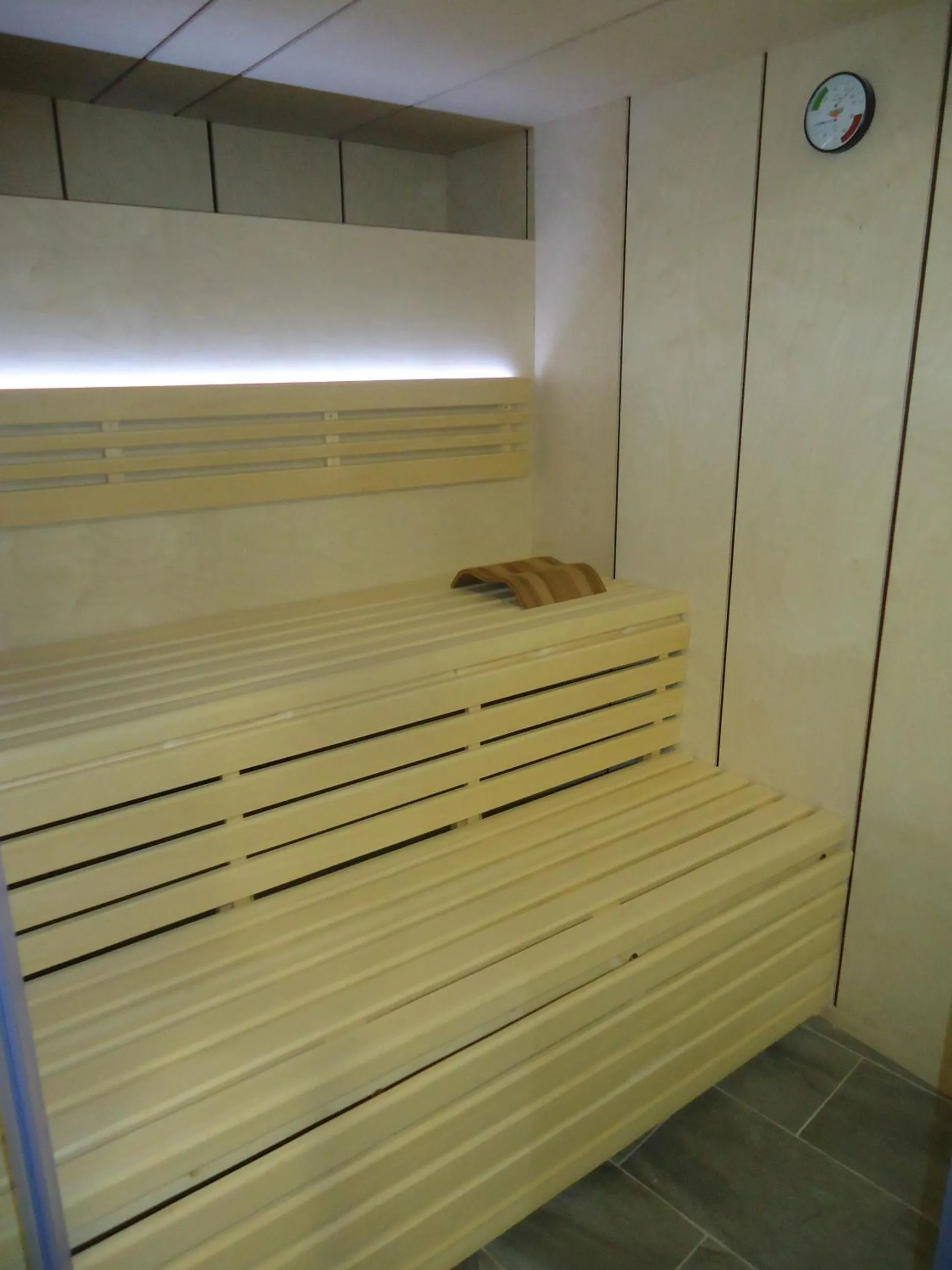 Hot Spring Bath in Hotel Ridomar 365