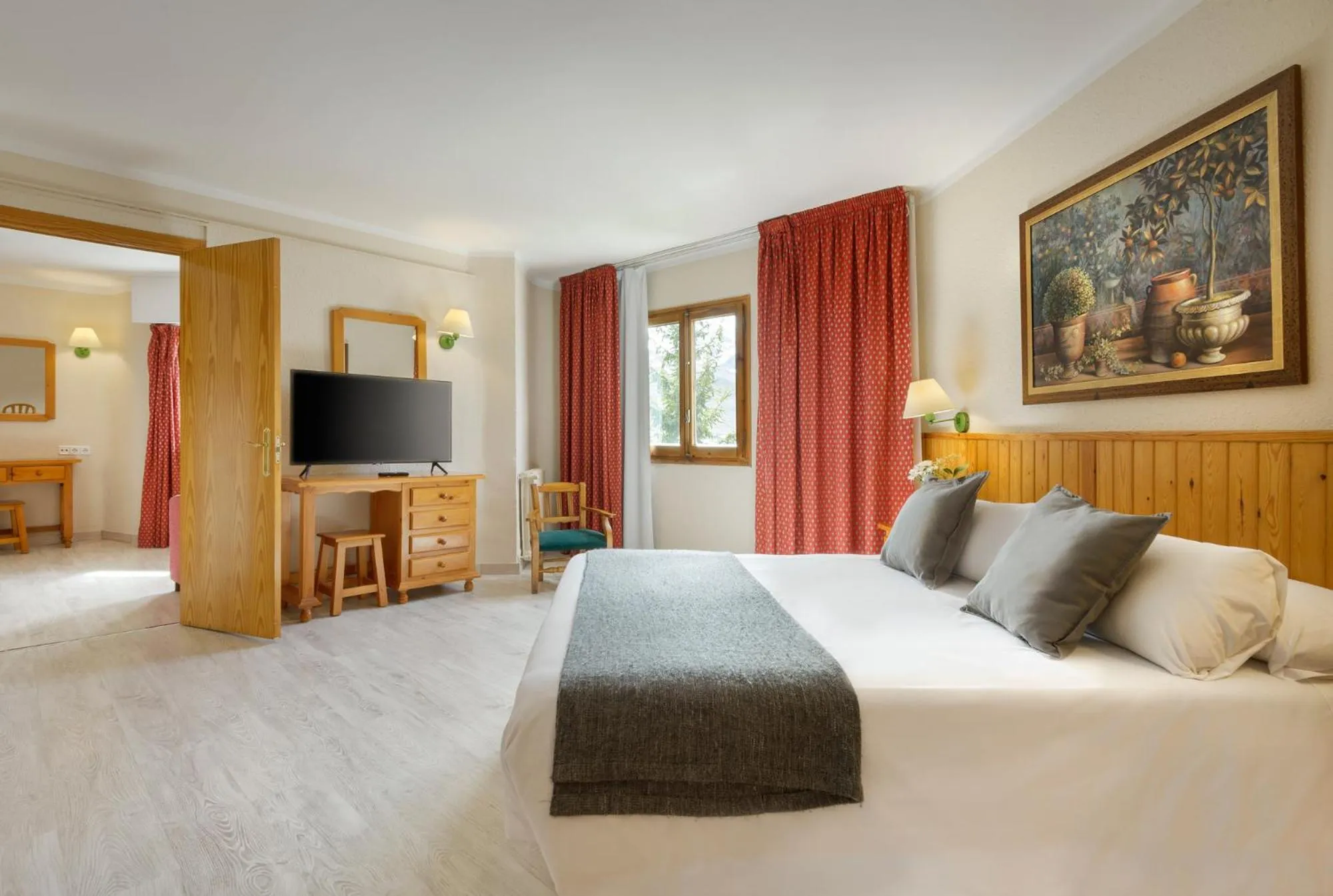 Photo of the whole room, Bed in Hotel Nievesol