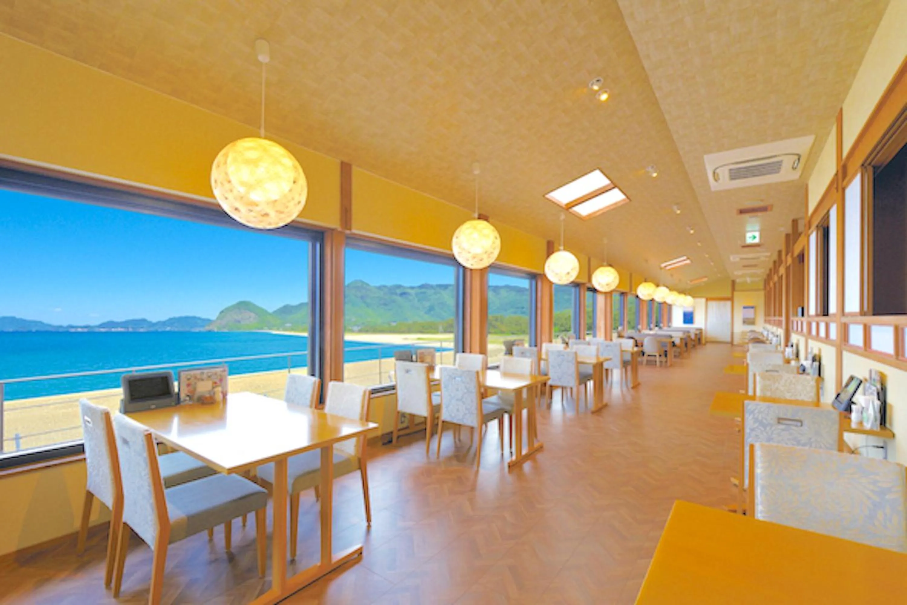 Restaurant/places to eat in GLAMPREMIER Setouchi