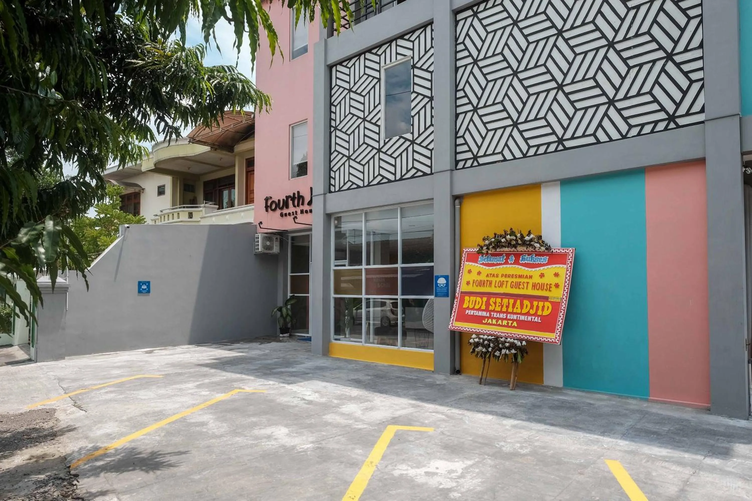 Property building in Sans Hotel Fourth Loft Solo