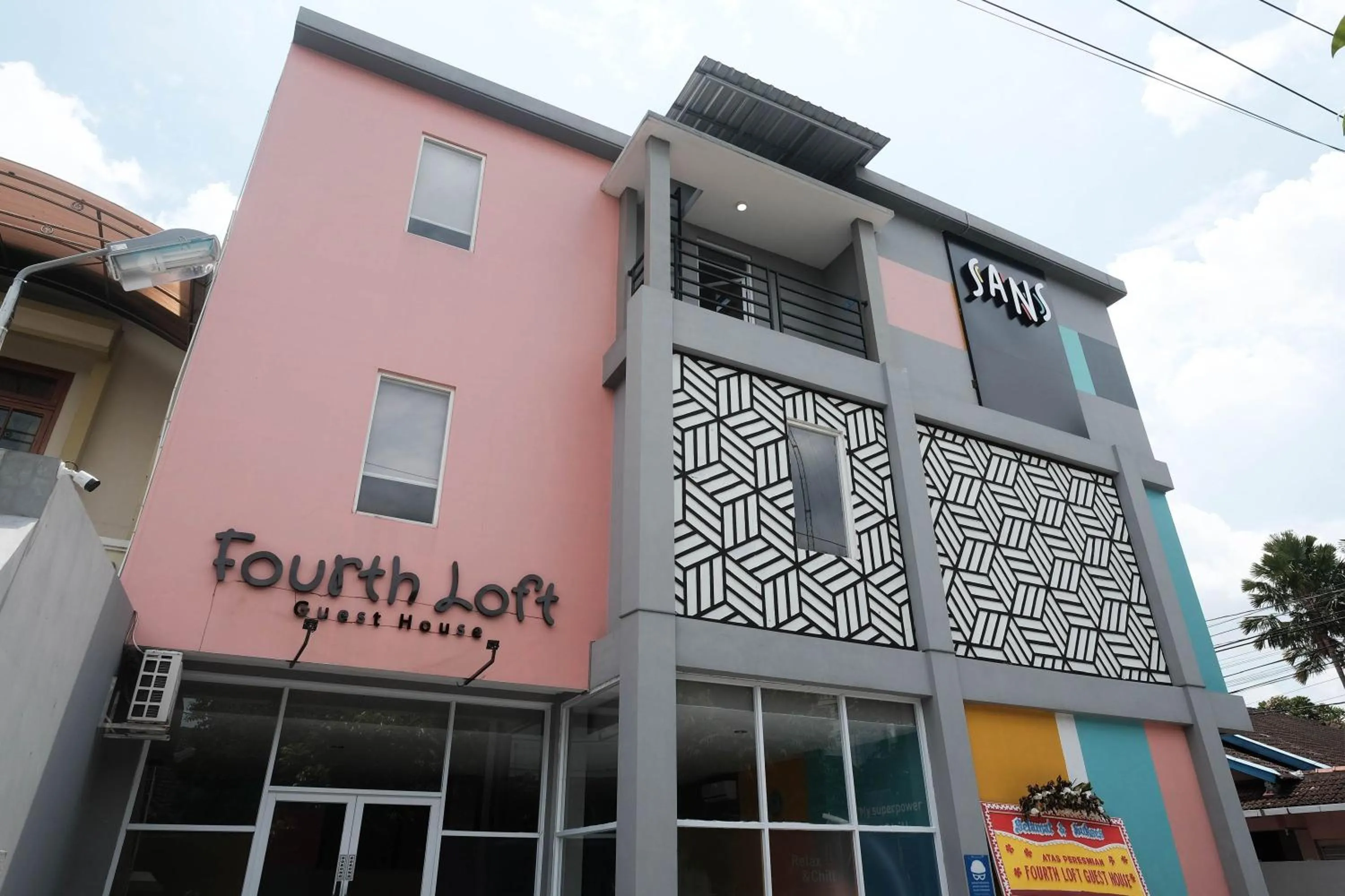 Property building in Sans Hotel Fourth Loft Solo