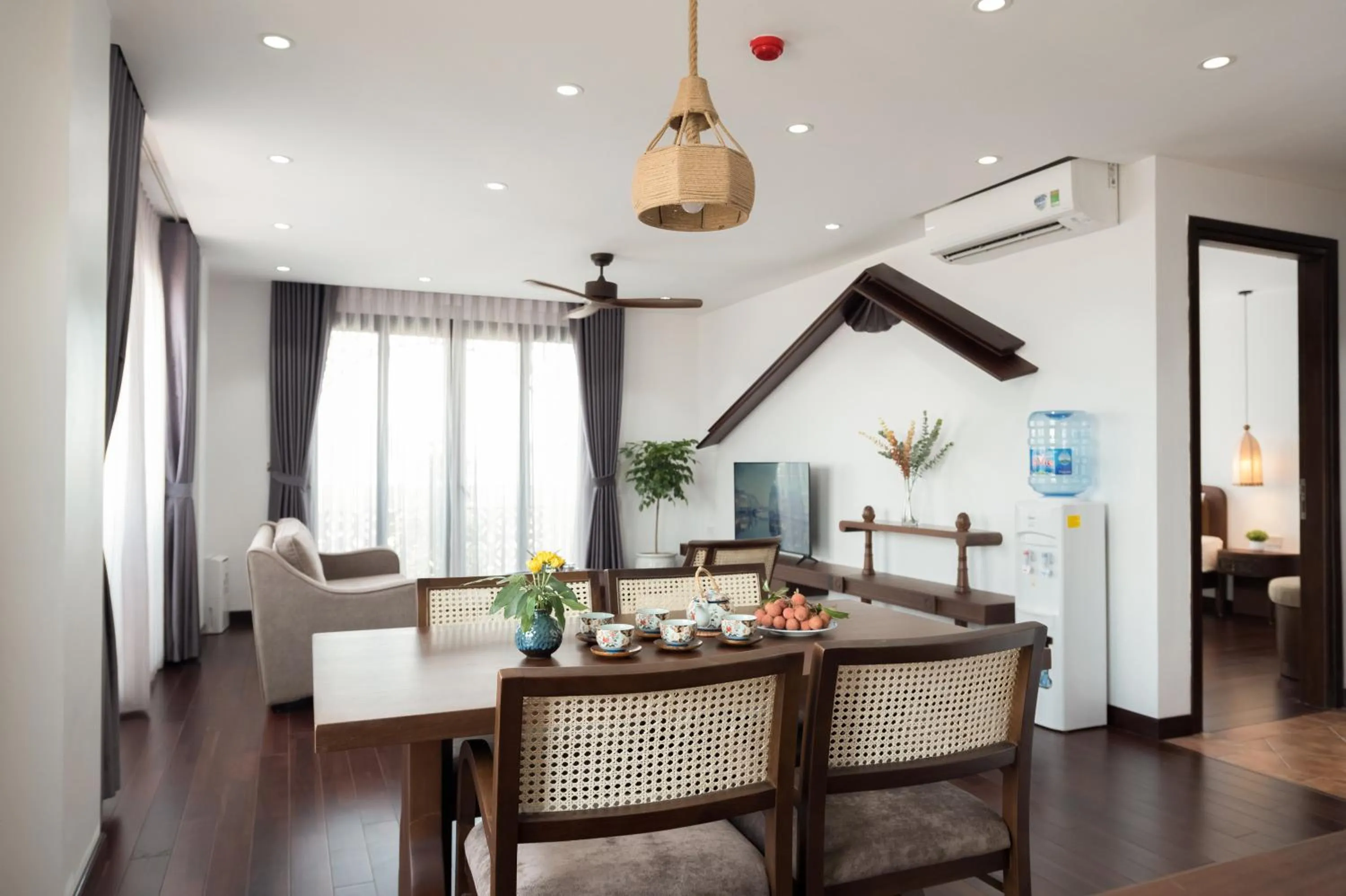 Dining area in FLESTA Doi Can Serviced Apartment