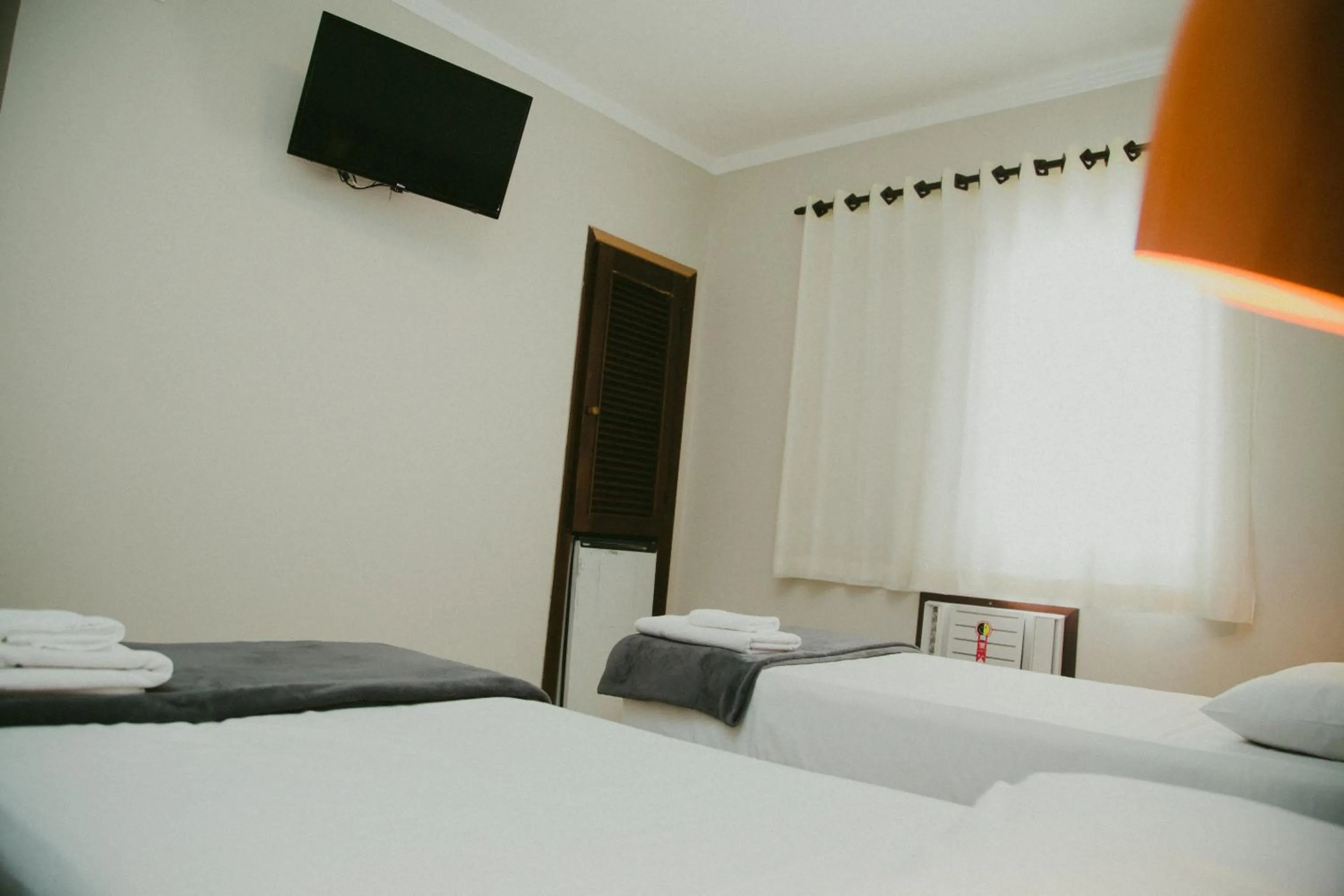 TV and multimedia, Bed in HOTEL ROYAL PARK