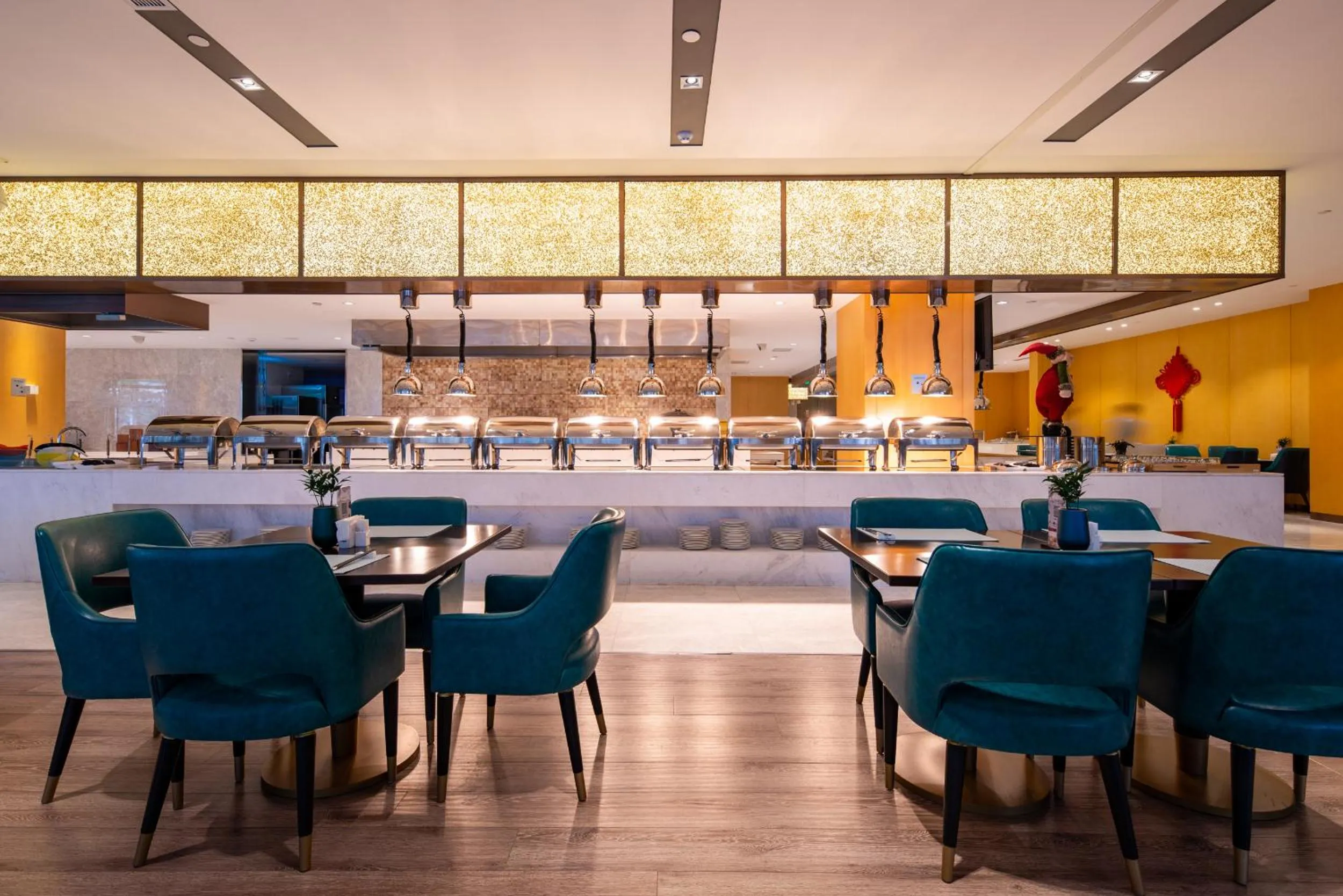 Restaurant/places to eat in Wuhu Suning Universal Hotel