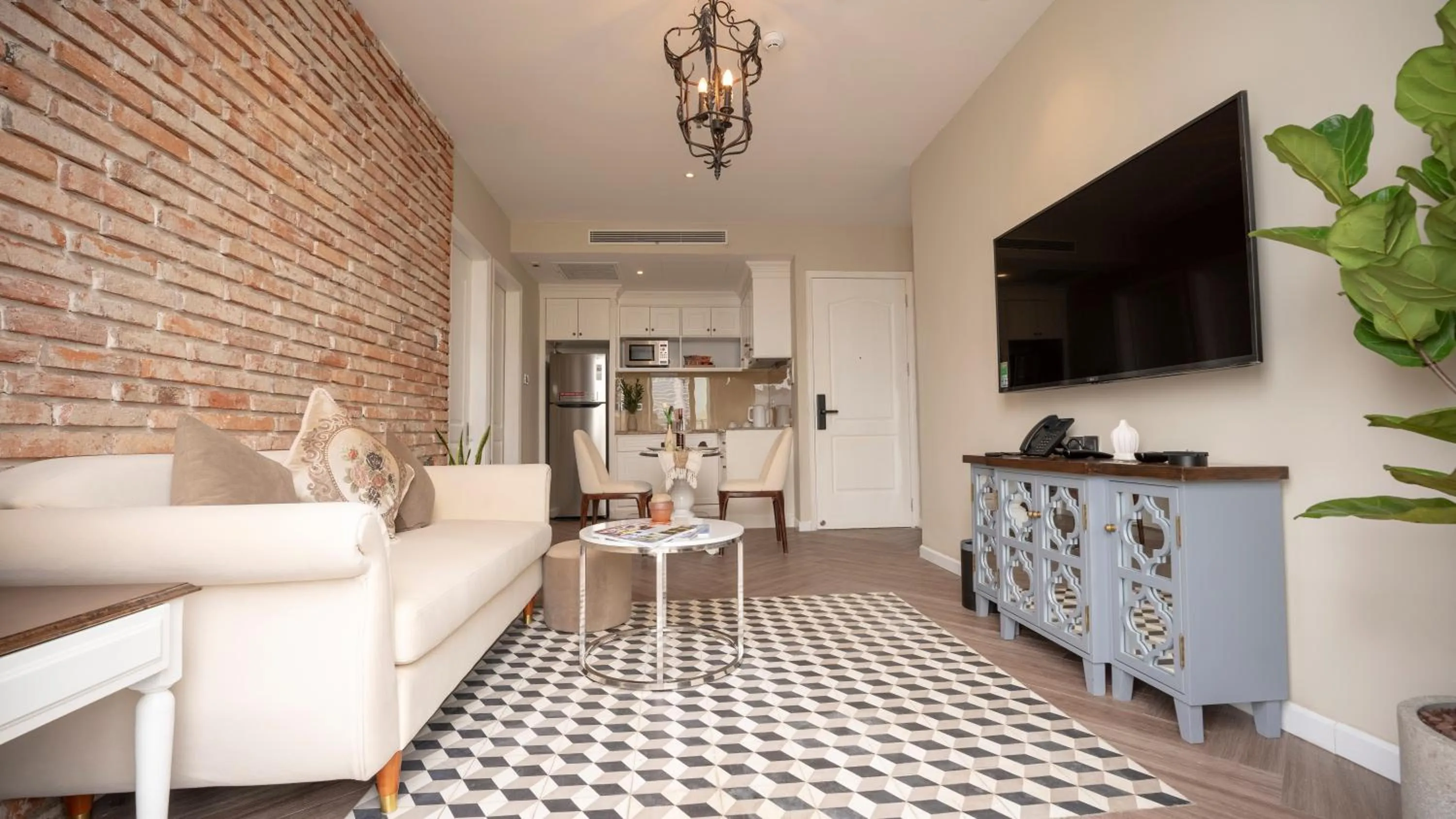 TV and multimedia in Celine Living - Central