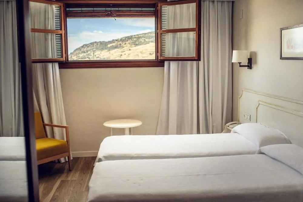 Photo of the whole room, Bed in Finca Los Llanos