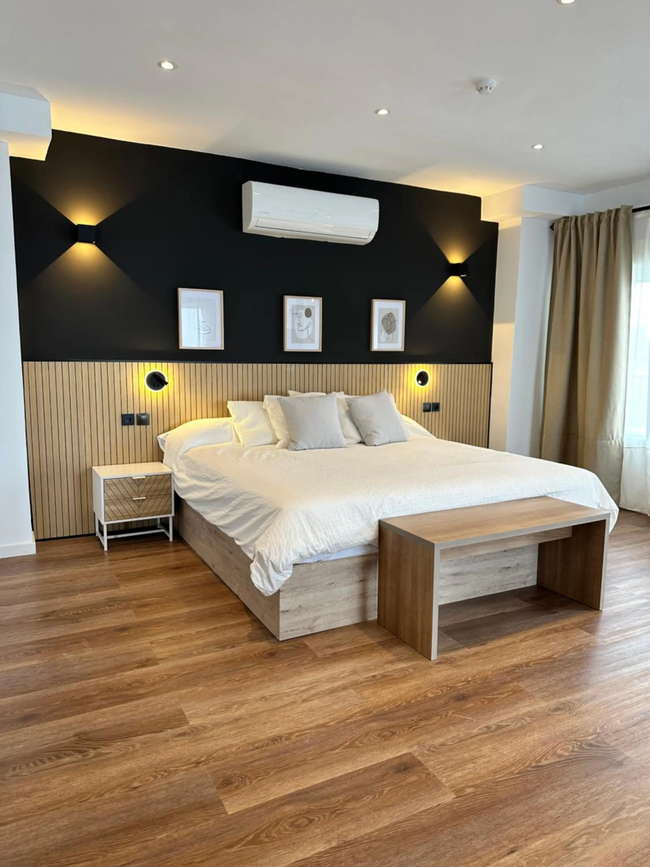 Bed in First Flatotel International