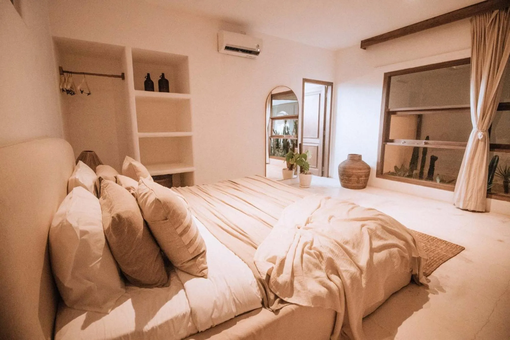 Photo of the whole room, Bed in Hotel Sages