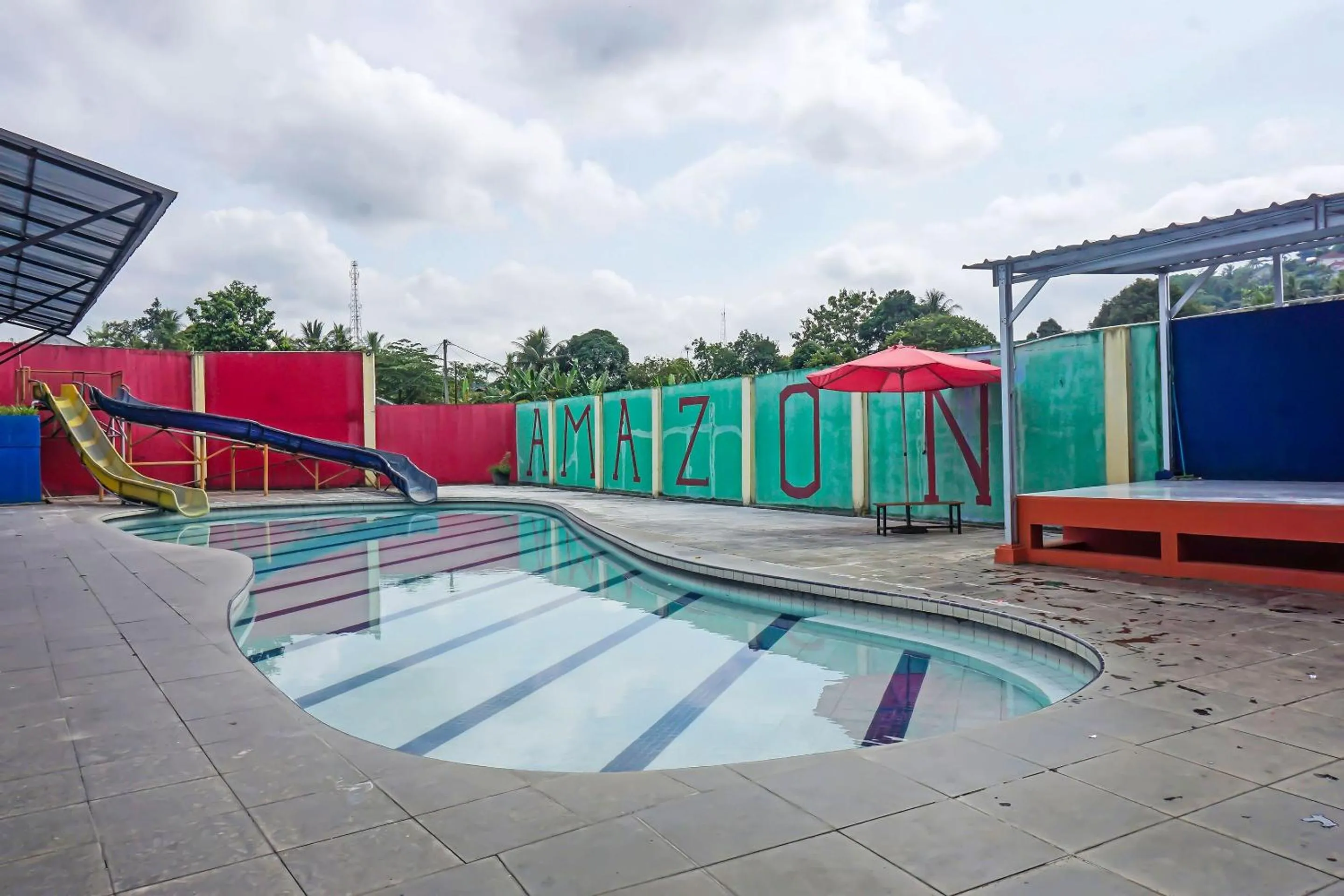 Lobby or reception in Hotel O Amazon Homestay Syariah 2