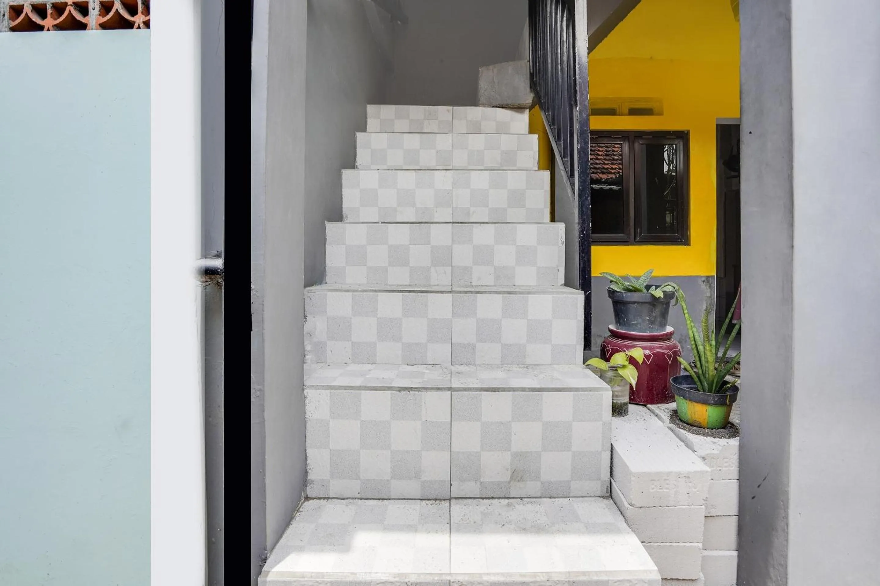 Lobby or reception in Hotel O Kost 2 Putra Syariah