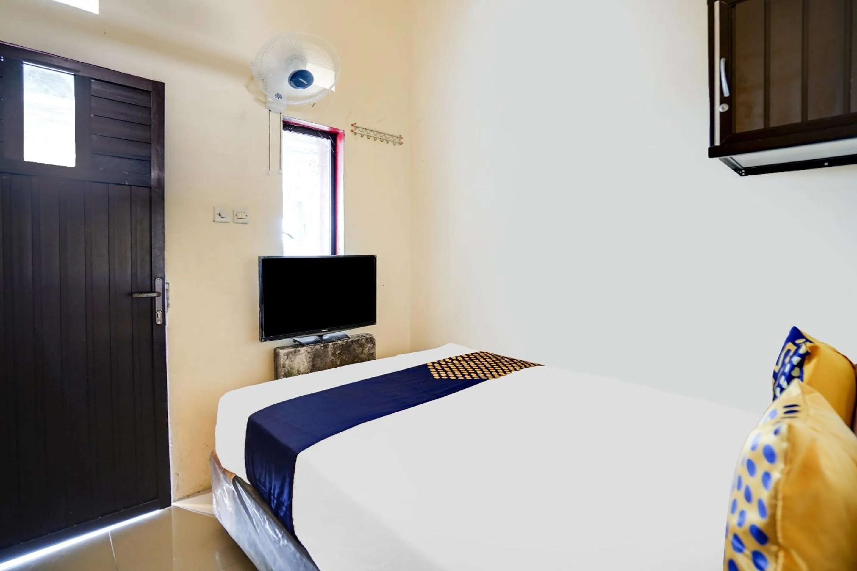 Bedroom, Bed in Hotel O Kost 2 Putra Syariah