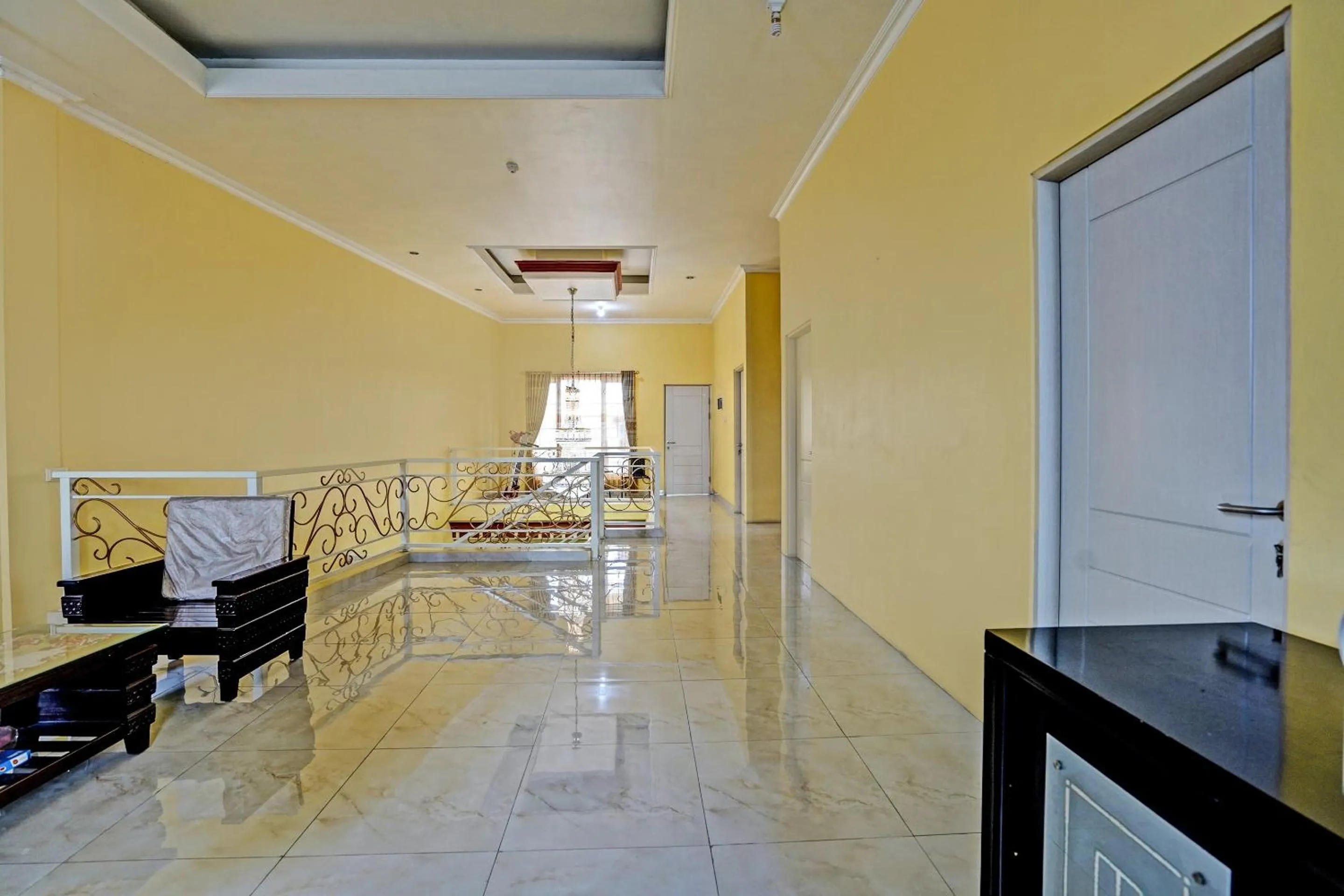 Lobby or reception in Hotel O Raffa Residence Syariah