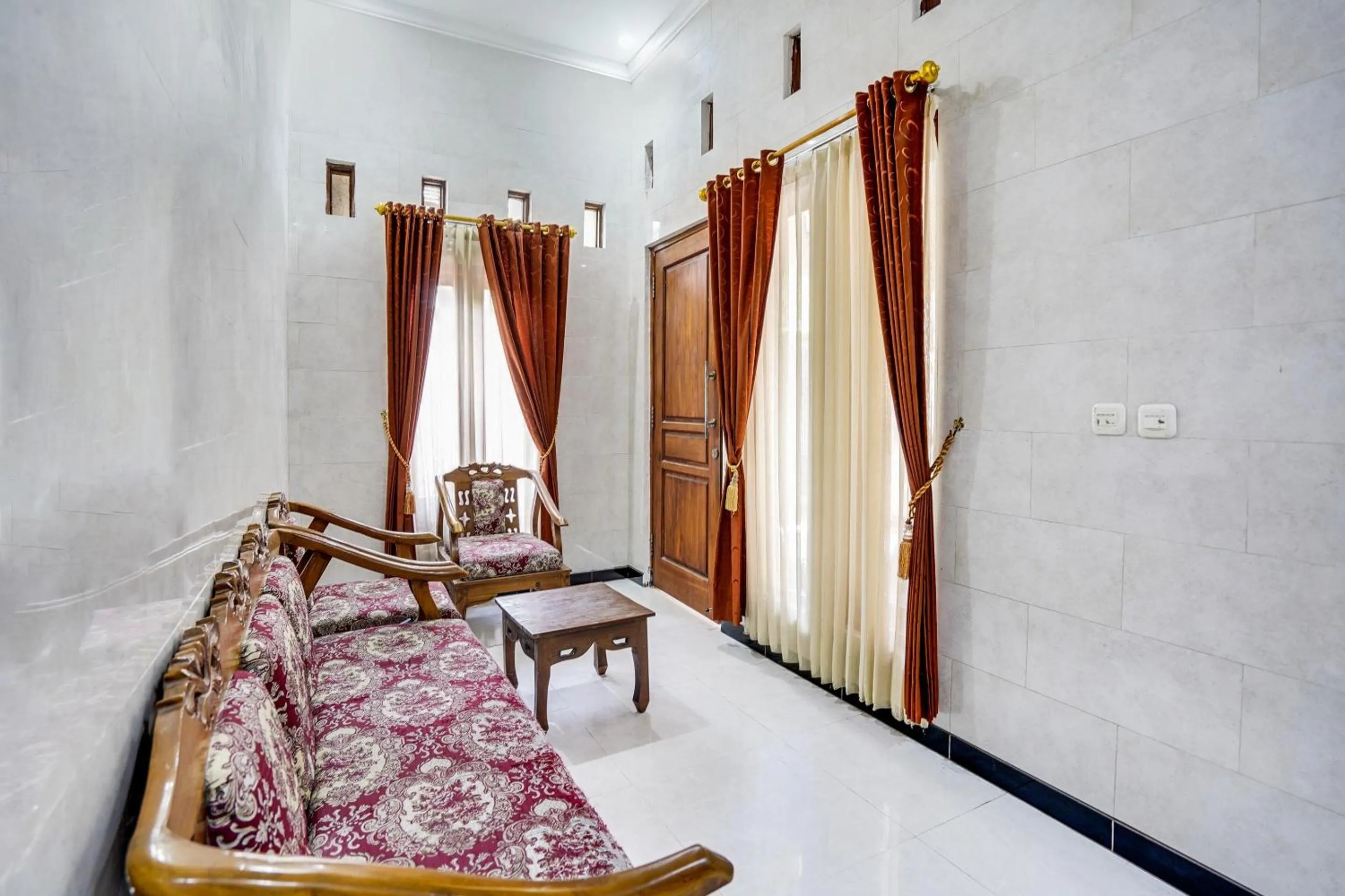 Lobby or reception, Bed in OYO Life 91893 Kost Jeje Syariah