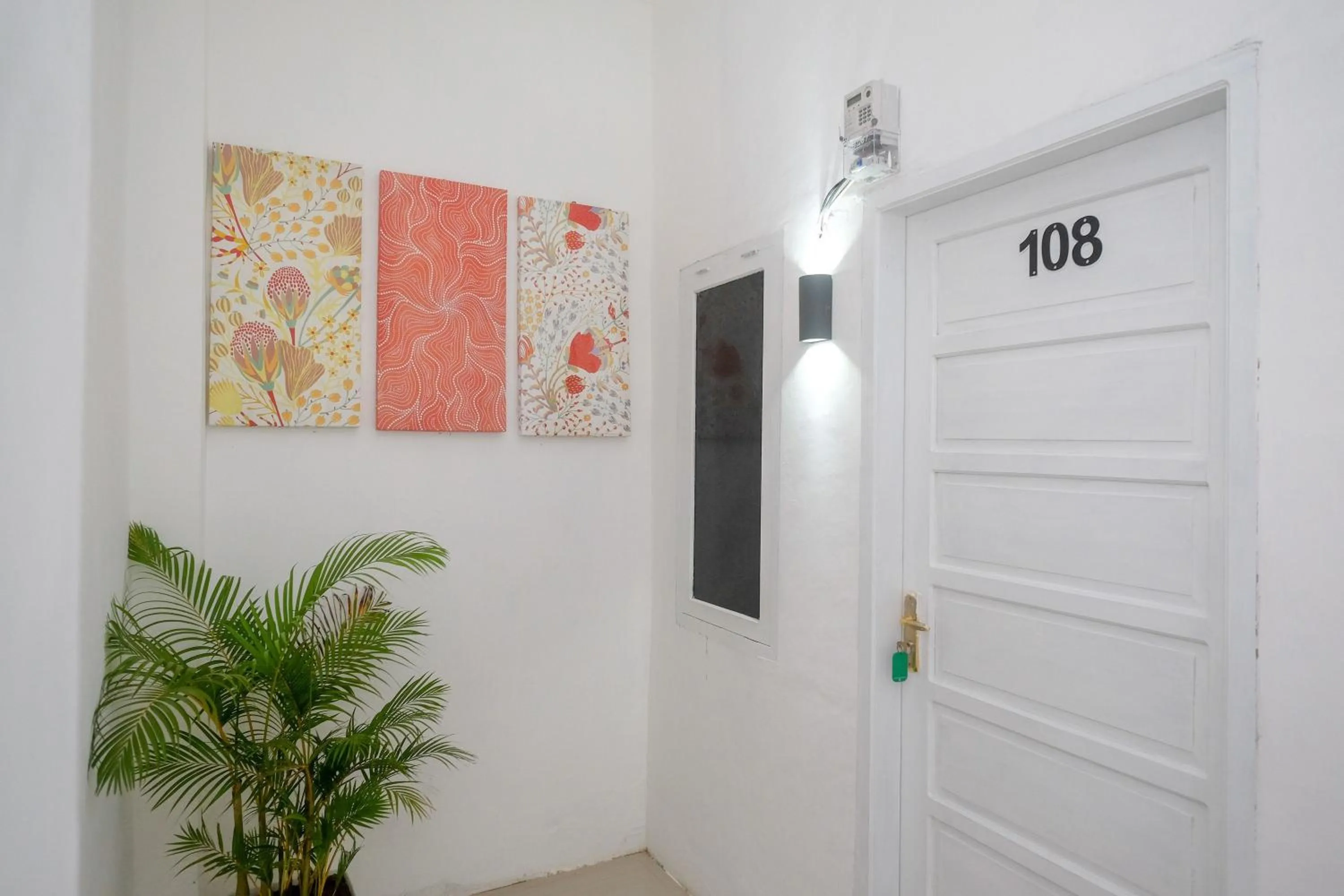 Property building in RedDoorz Plus At Lovina Inn Tonrangeng River Side