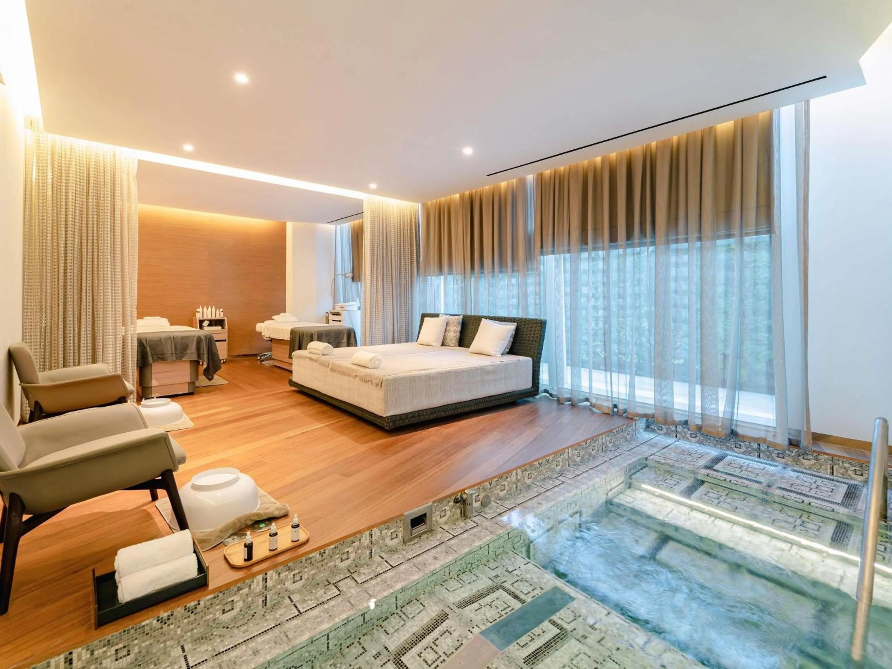 Spa and wellness centre/facilities, Bed in Raffles Doha