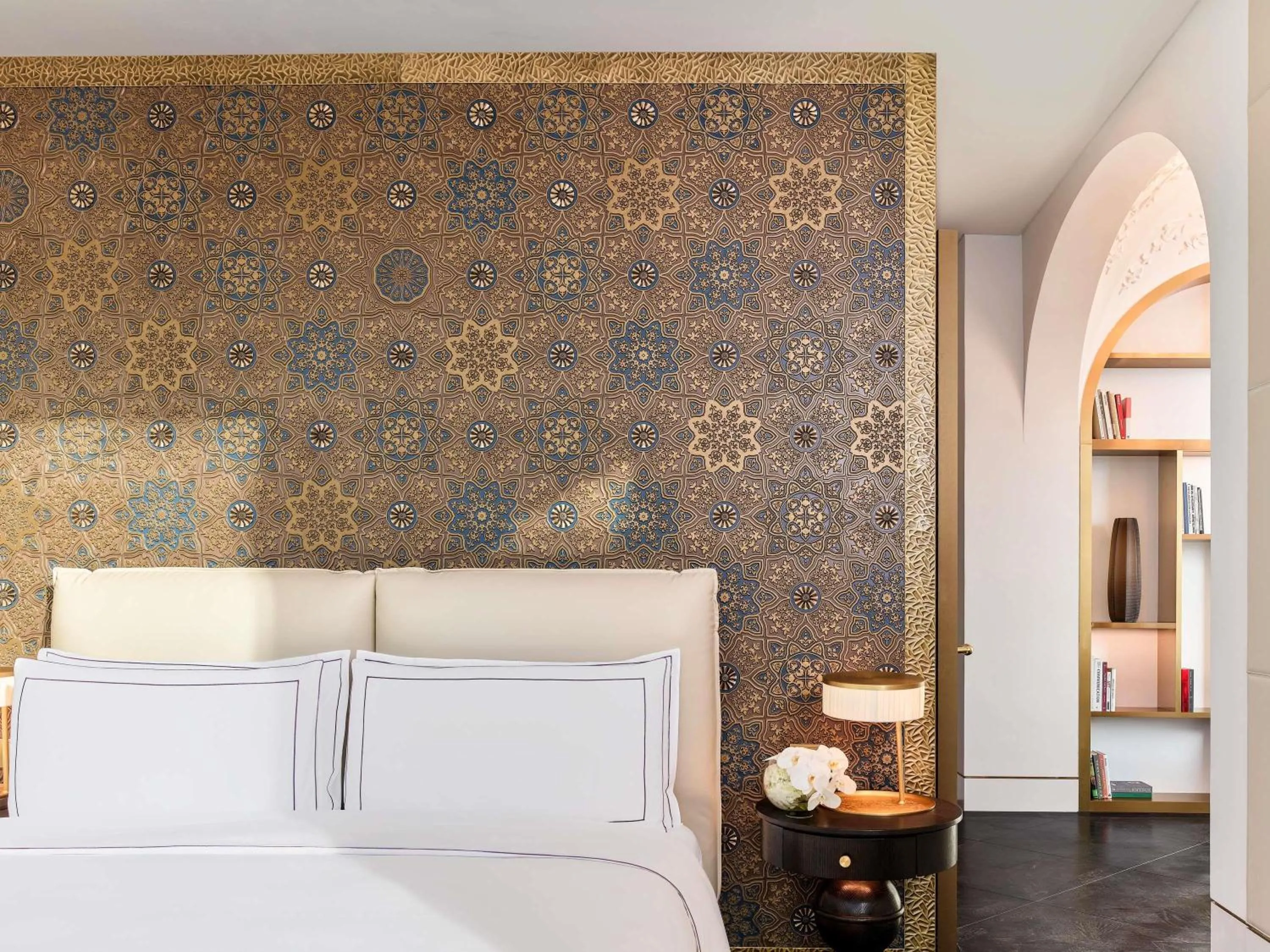 Bedroom, Bed in Raffles Doha