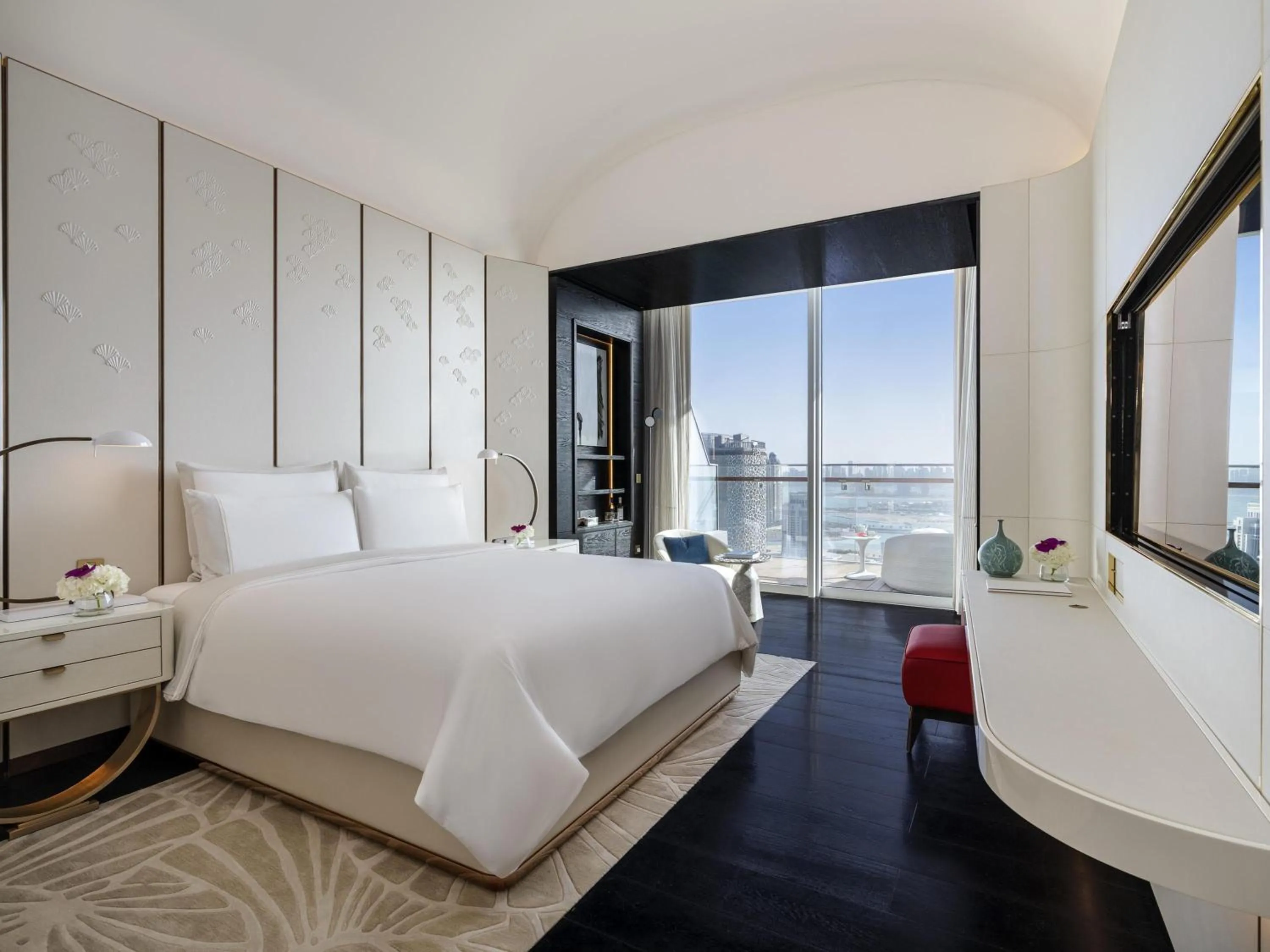 Bedroom, Bed in Fairmont Doha
