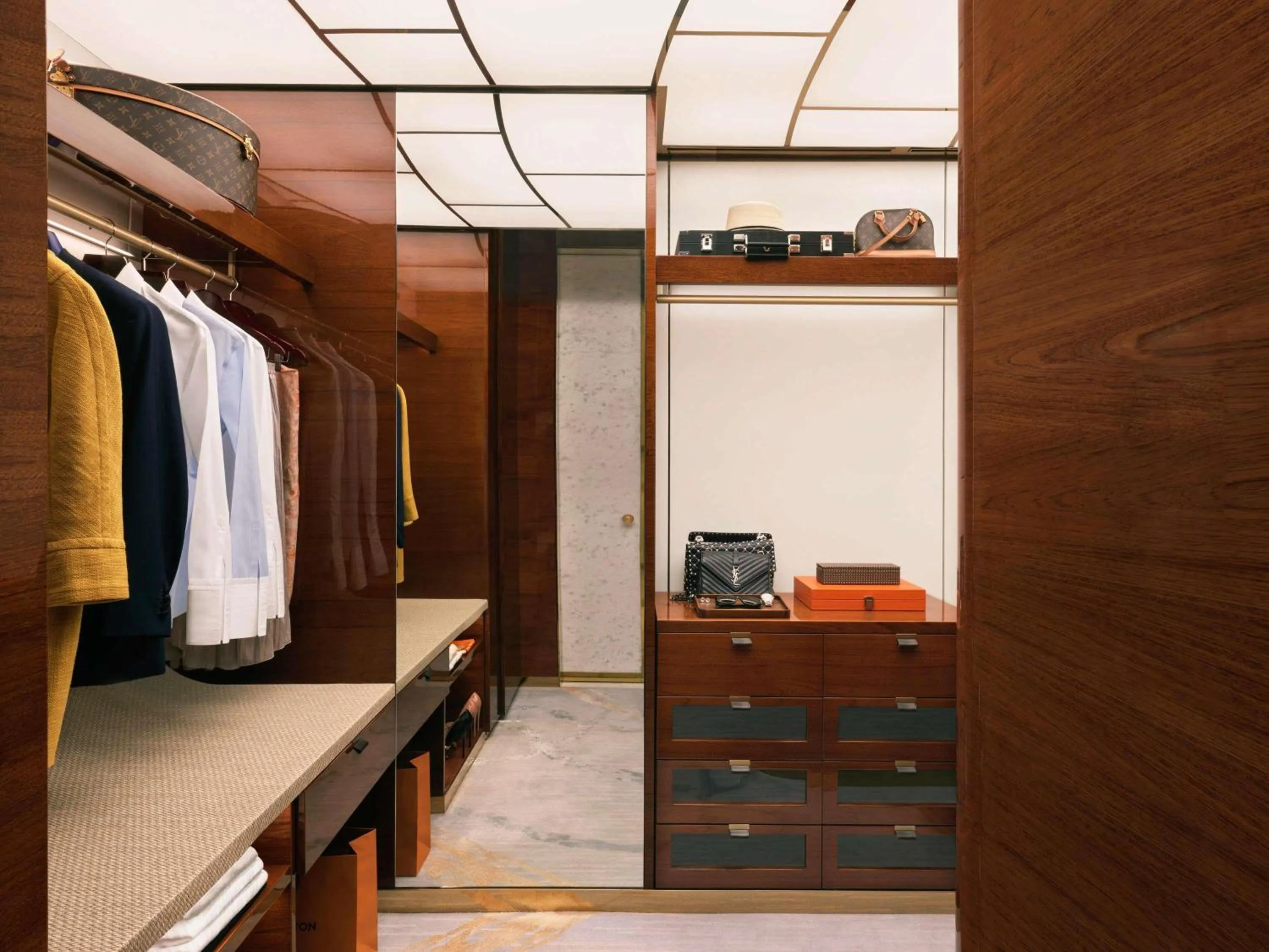 Bedroom in Fairmont Doha