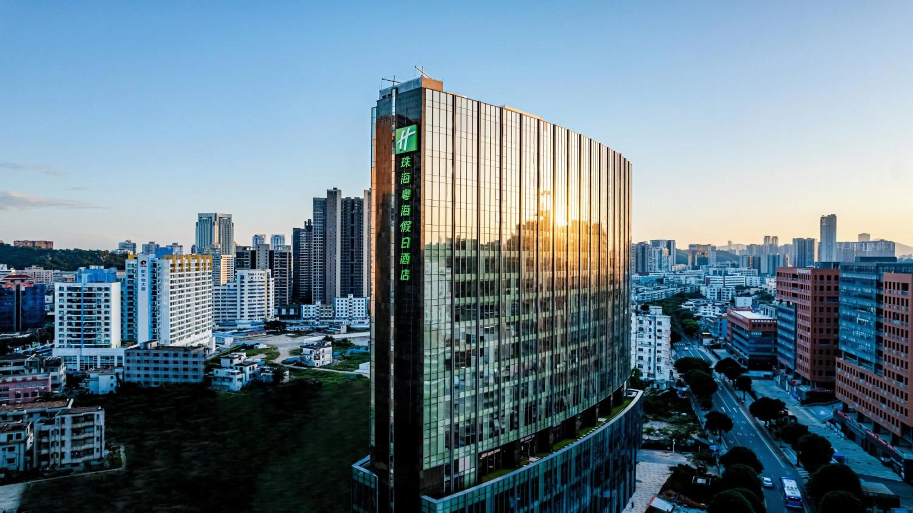 Property building in Holiday Inn Zhuhai City Center by IHG