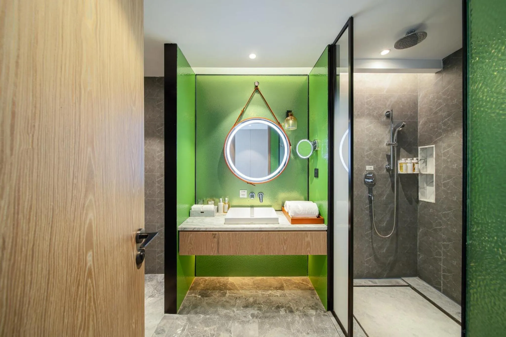 Shower in Holiday Inn Zhuhai City Center by IHG