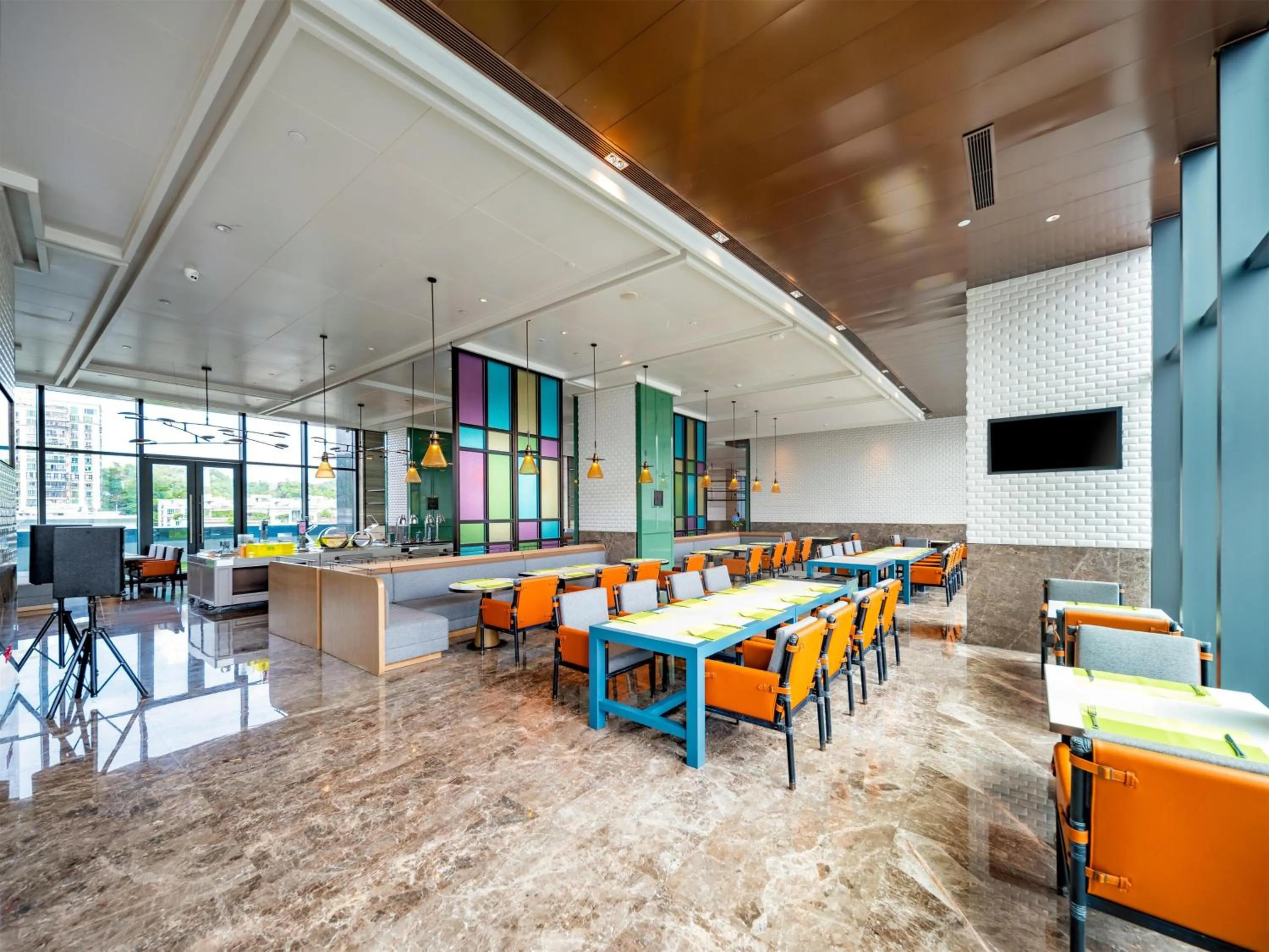 Restaurant/places to eat in Holiday Inn Zhuhai City Center by IHG