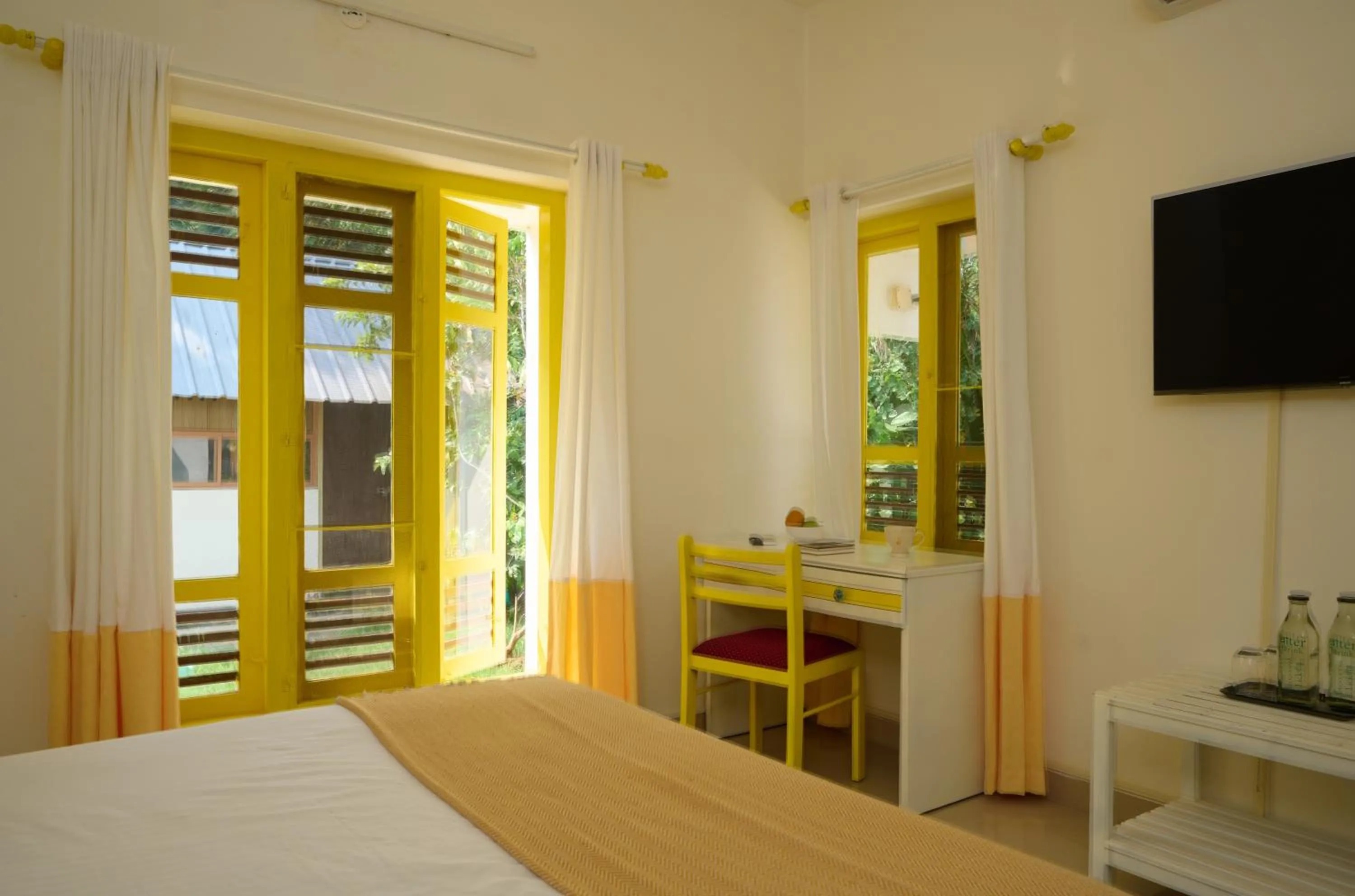 Bed in Seclude by the Lake, Alleppey