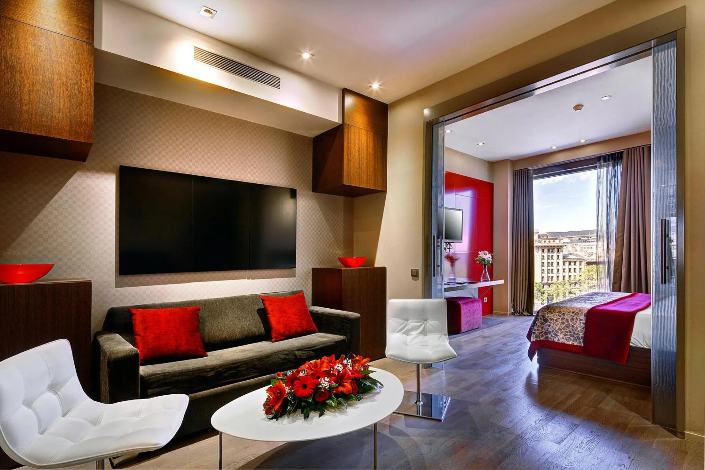 Living room in Olivia Plaza Hotel