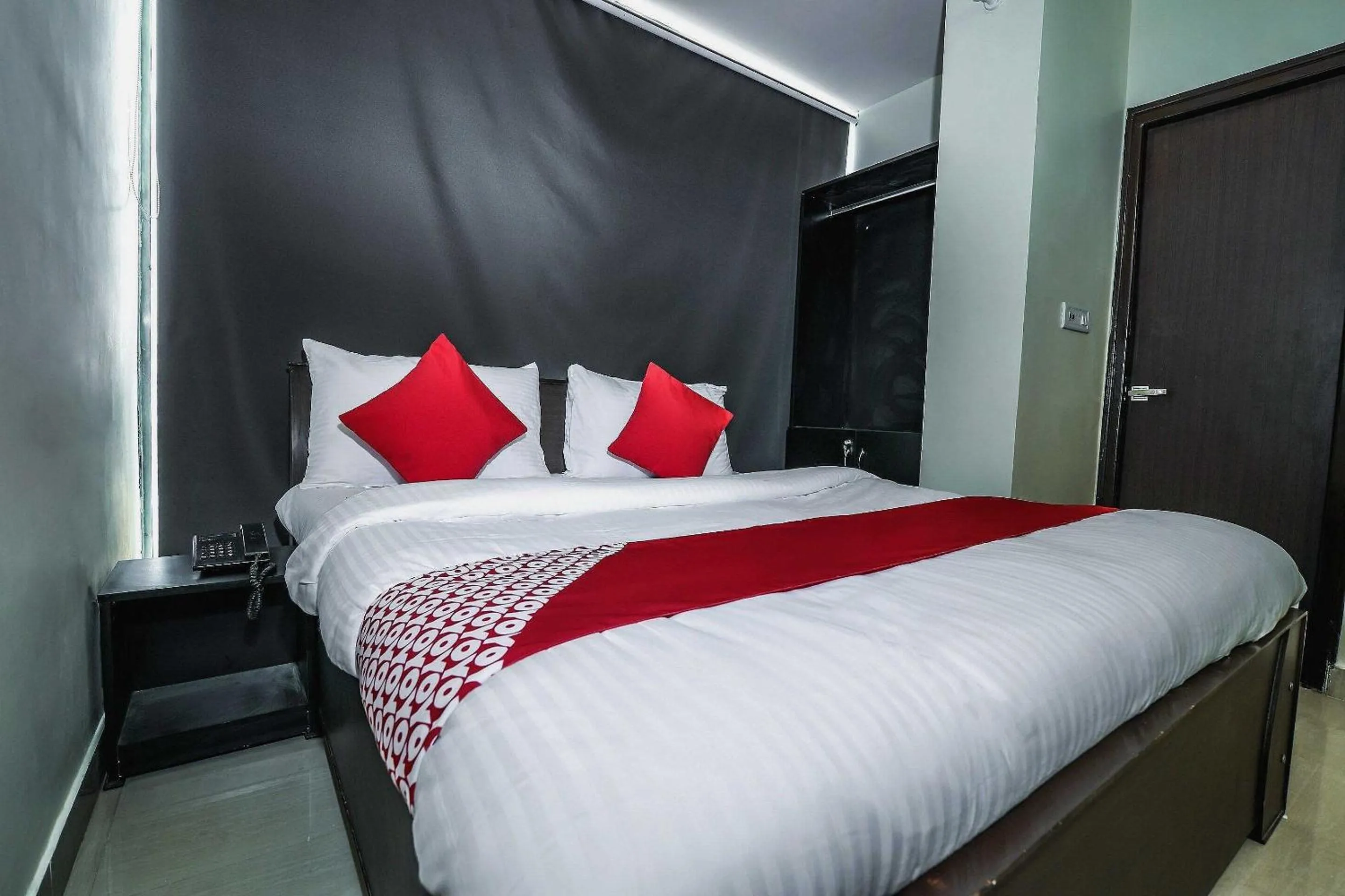 Bedroom, Bed in Silver Inn-2 Agarwal Farm Mansarovar