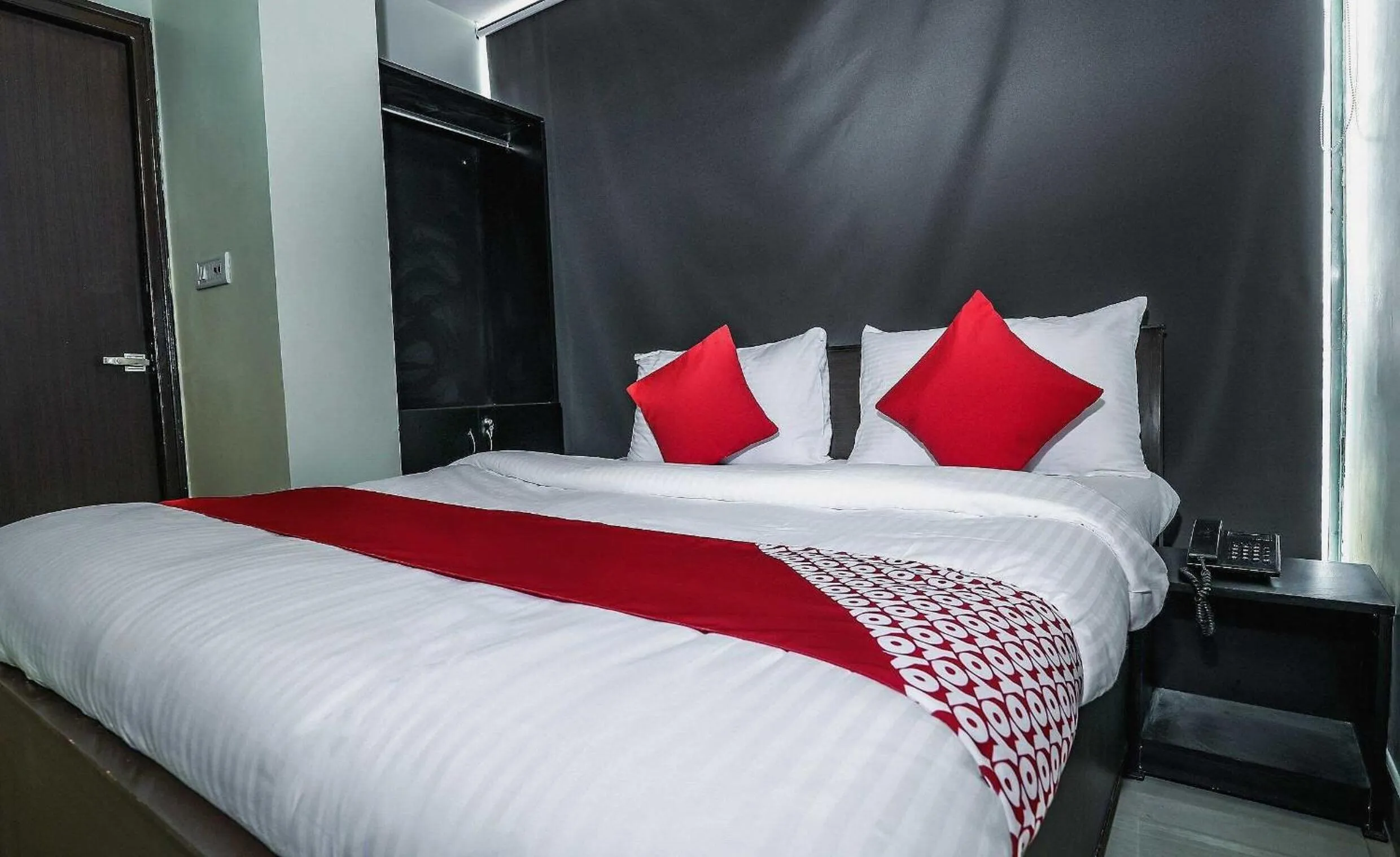 Bedroom, Bed in Silver Inn-2 Agarwal Farm Mansarovar