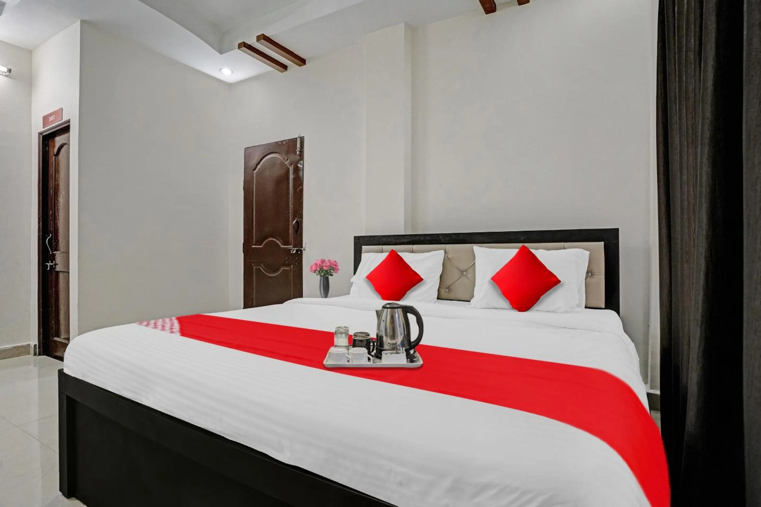 Bedroom, Bed in Hotel O Ay Imperial