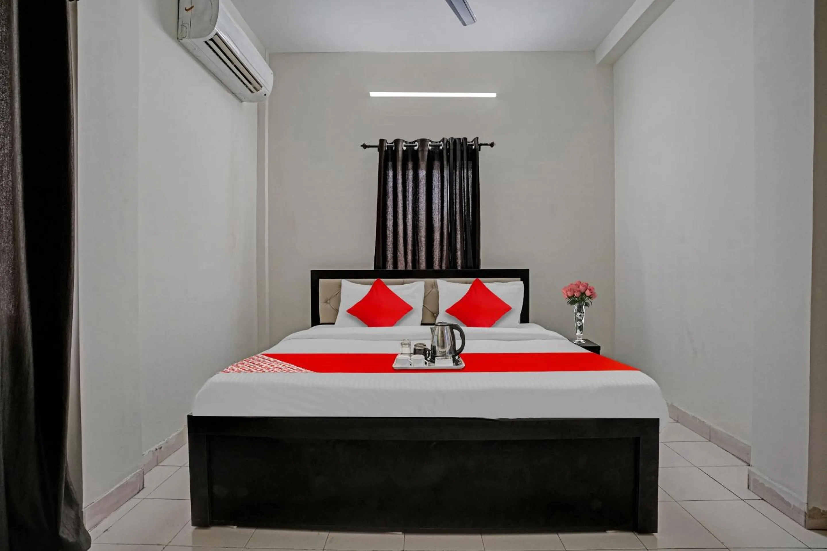 Bedroom, Bed in Hotel O Ay Imperial