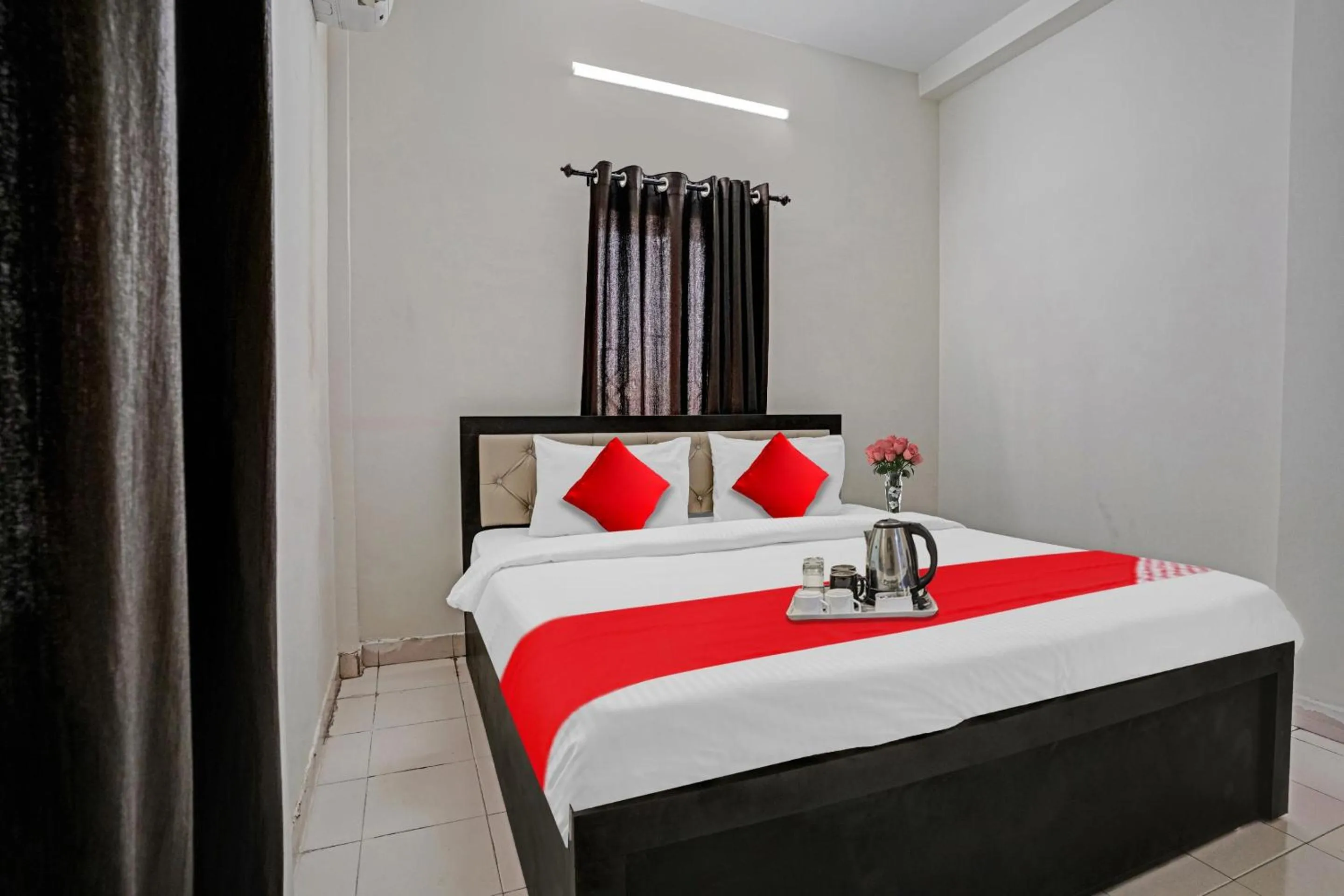 Bedroom, Bed in Hotel O Ay Imperial