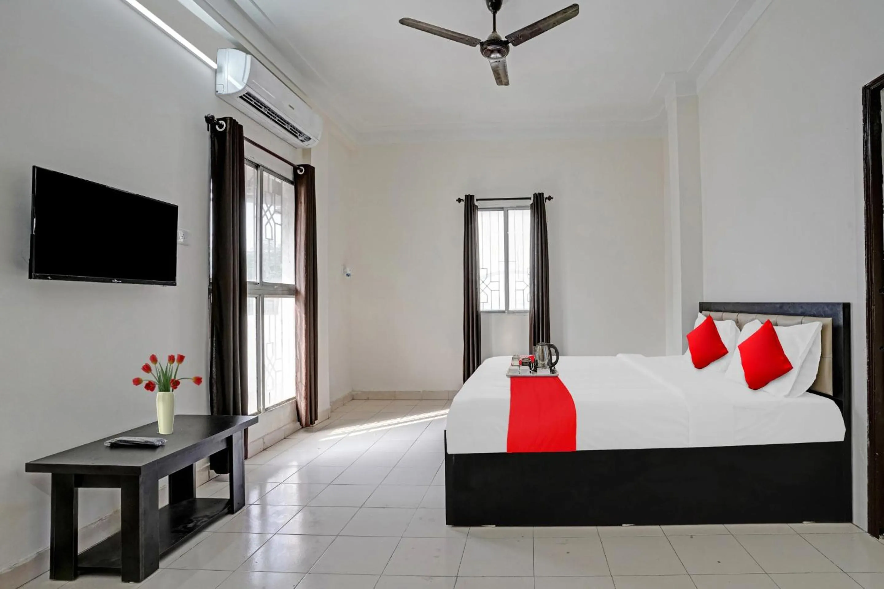 Bedroom, Bed in Hotel O Ay Imperial