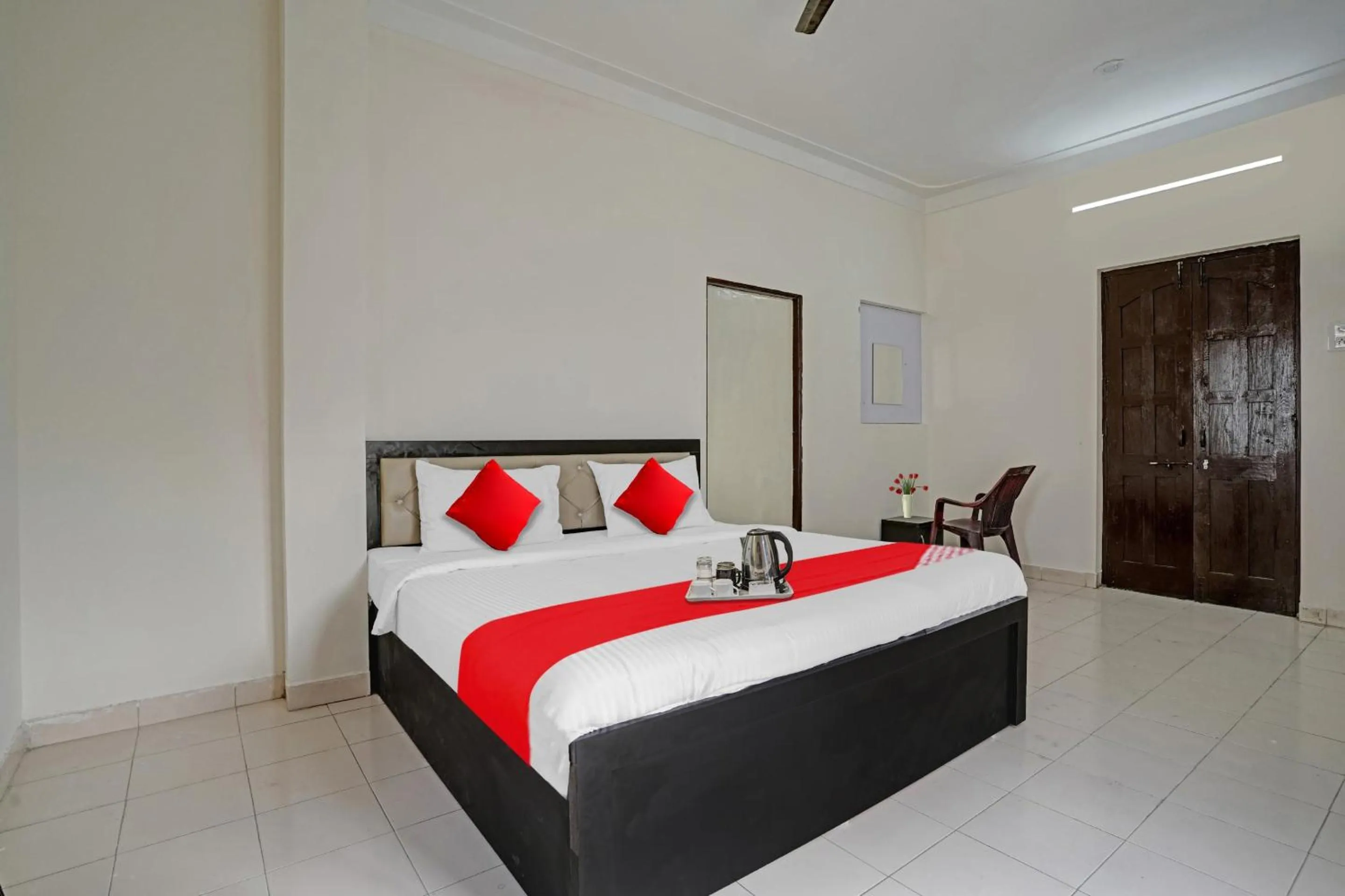 Bedroom, Bed in Hotel O Ay Imperial