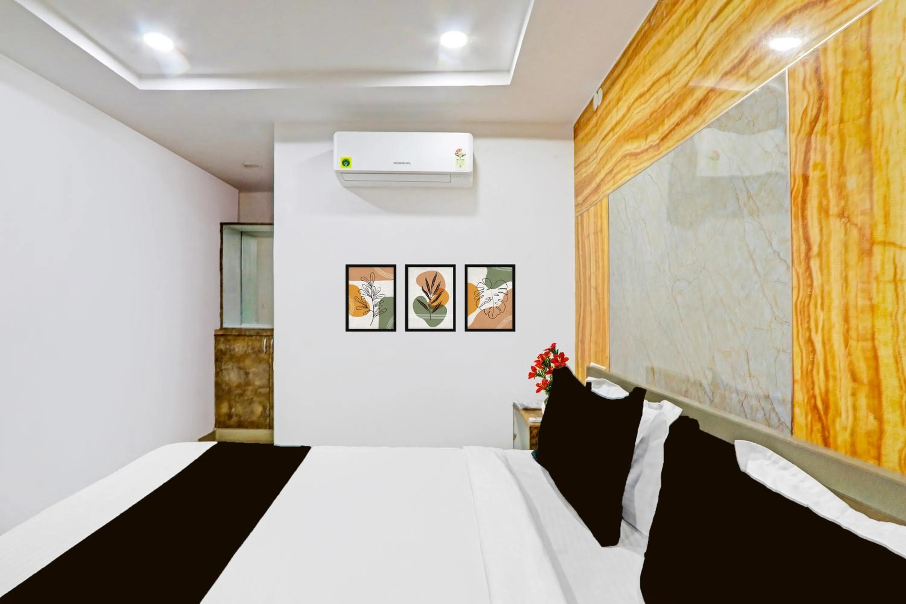 Bedroom in Collection O Warangal Railway Station