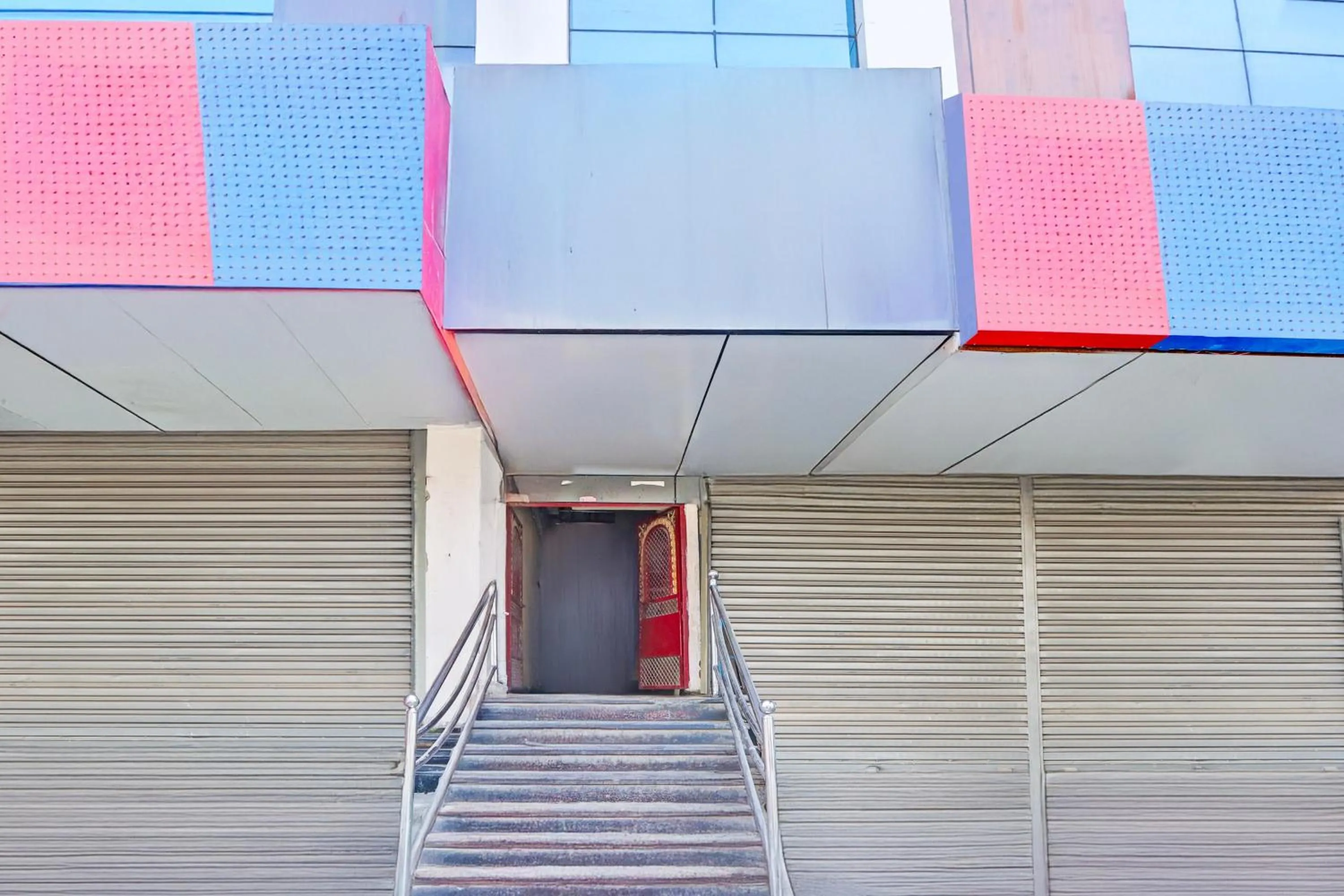 Facade/entrance in Collection O Warangal Railway Station