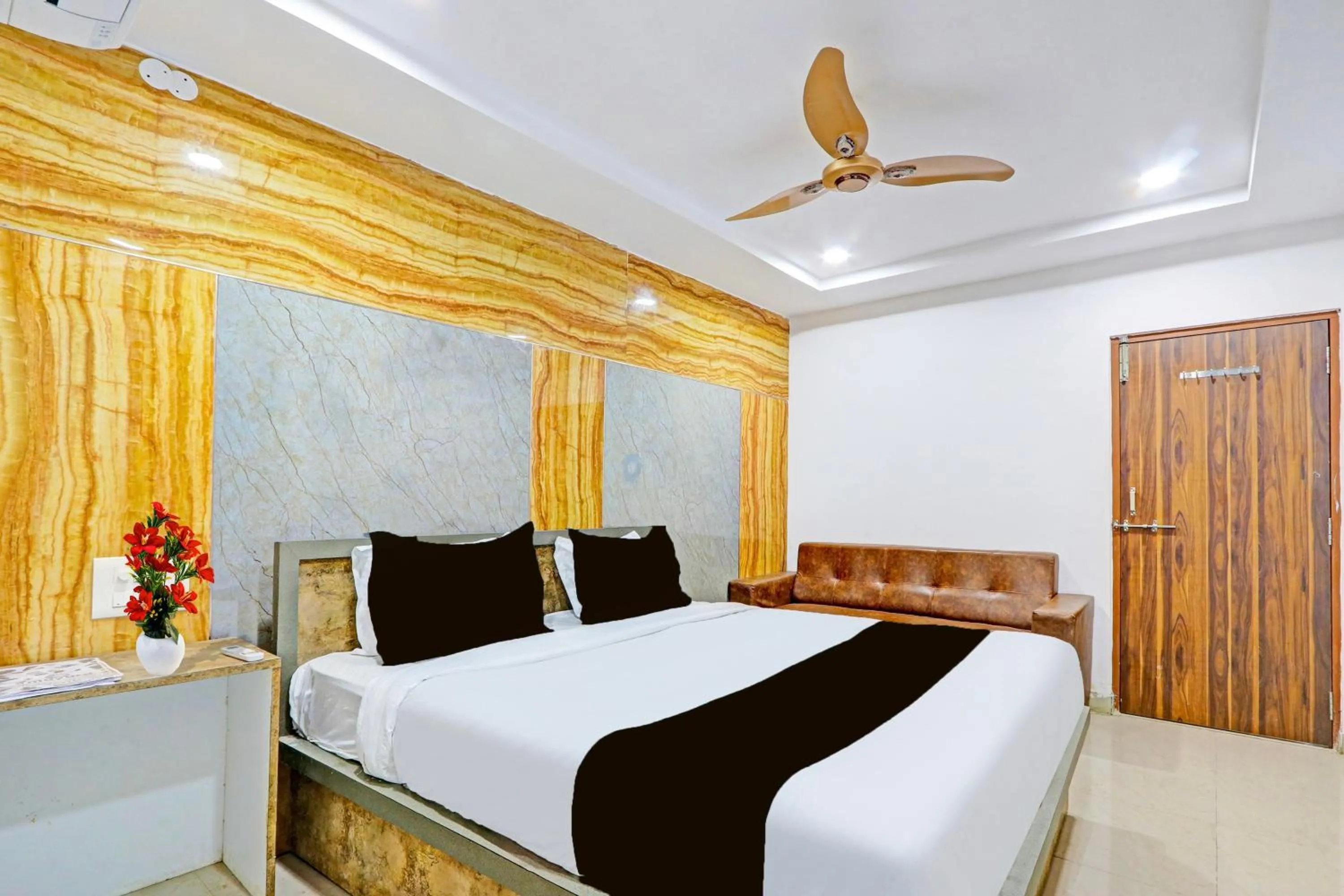 Bedroom in Collection O Warangal Railway Station