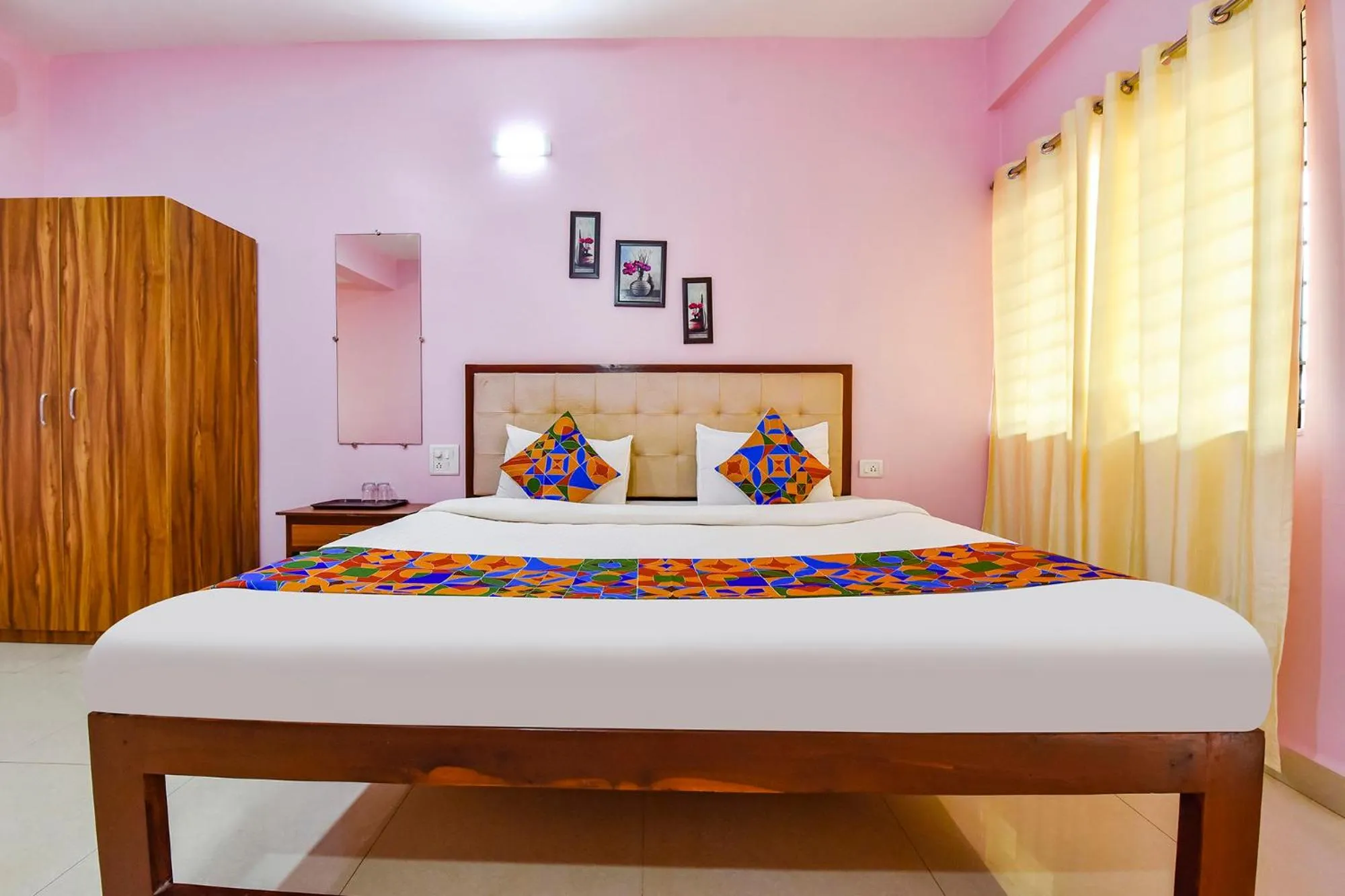 Bed in FabExpress Morjim Paradise - Nr Morjim Beach