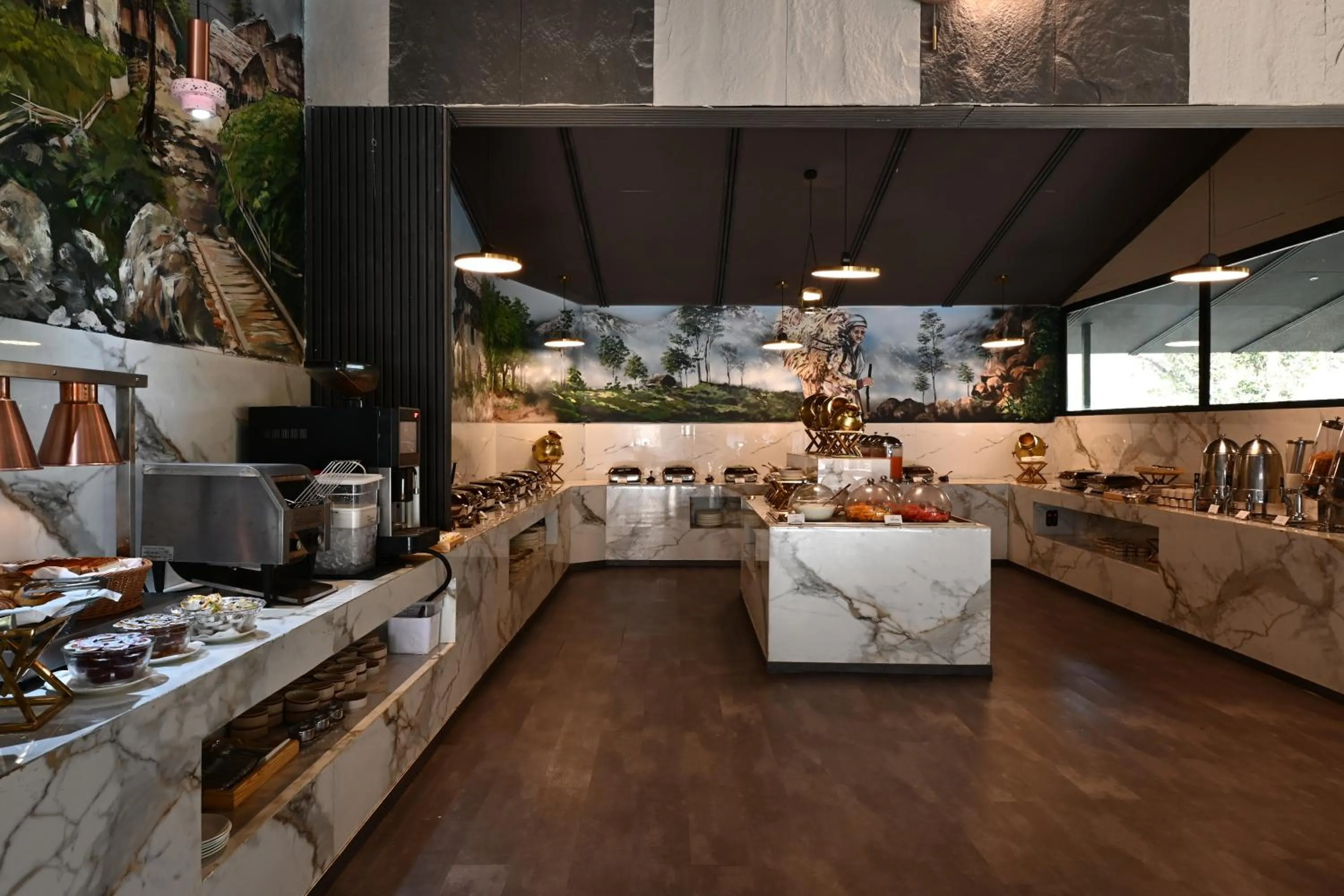 Restaurant/places to eat in WelcomHeritage Tarangi Ramganga Resort