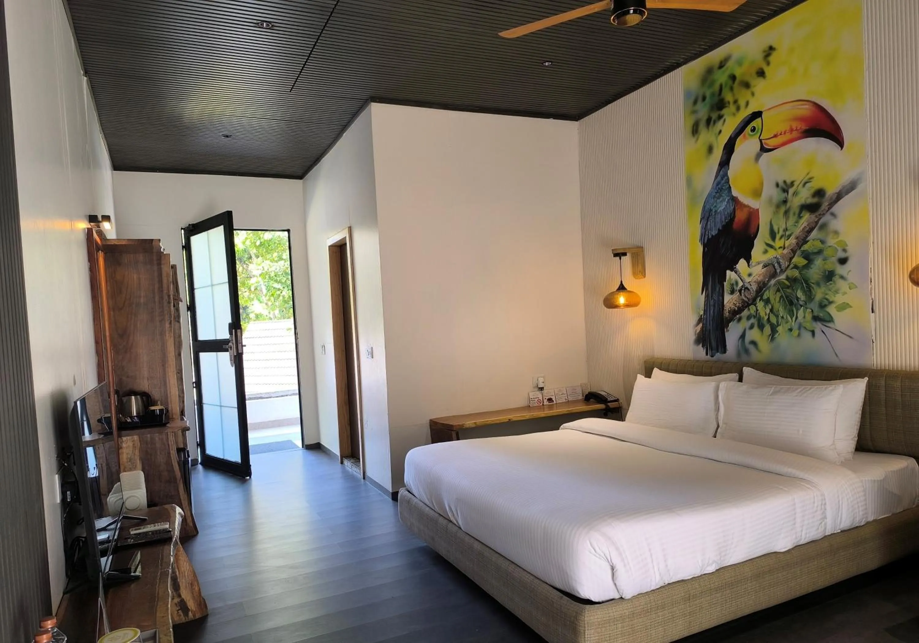 Bedroom, Bed in WelcomHeritage Tarangi Ramganga Resort