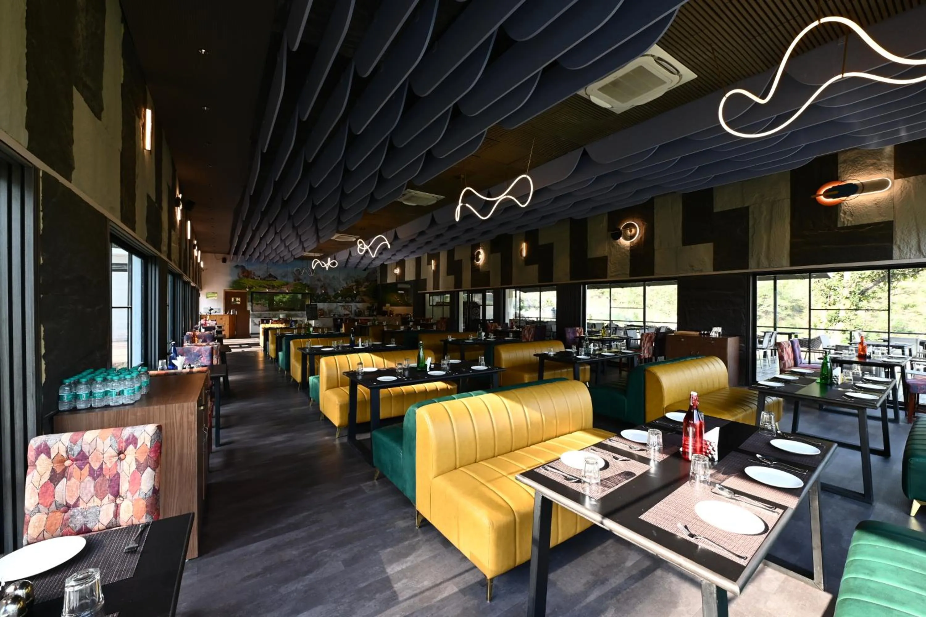 Restaurant/places to eat in WelcomHeritage Tarangi Ramganga Resort