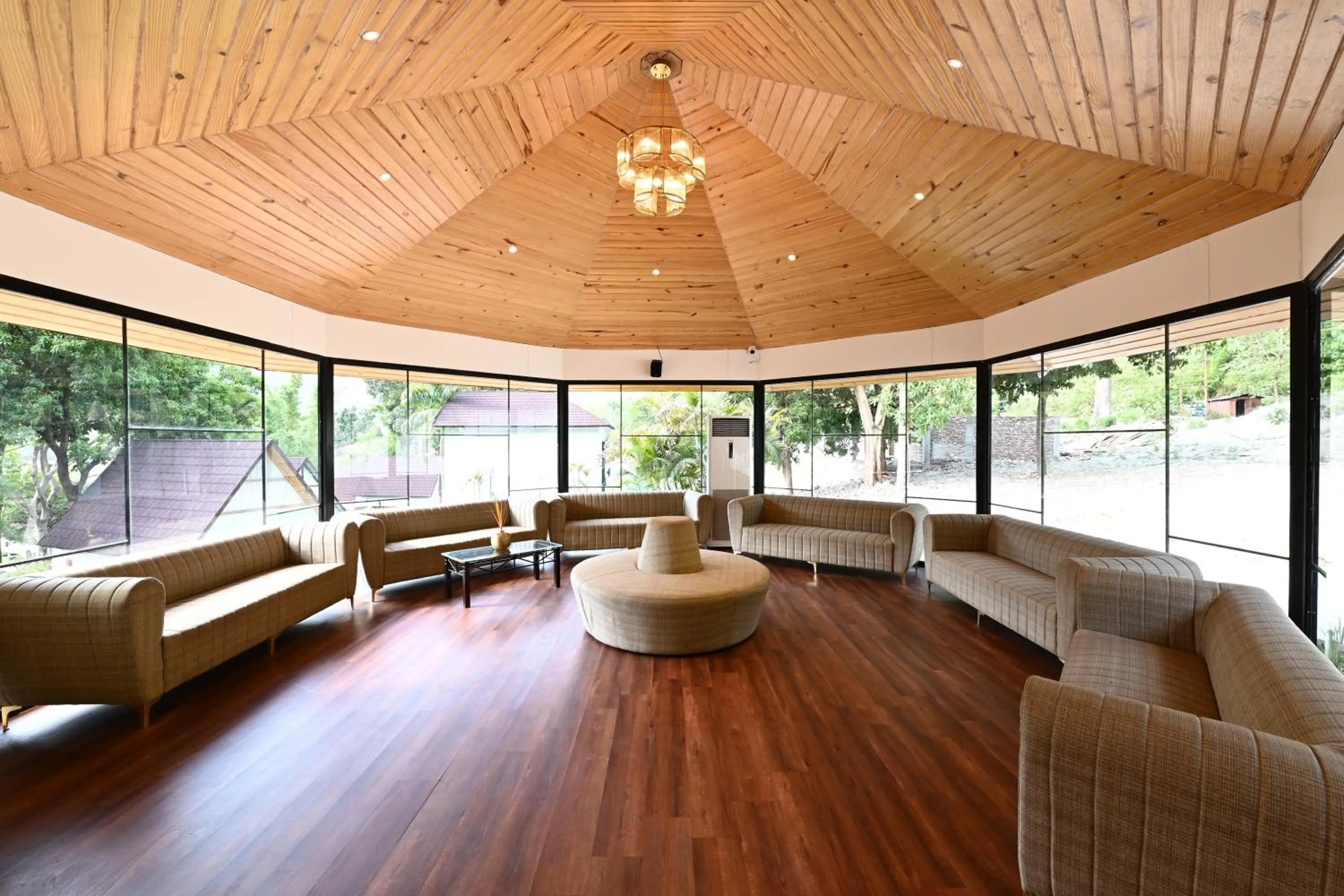 Lobby or reception in WelcomHeritage Tarangi Ramganga Resort