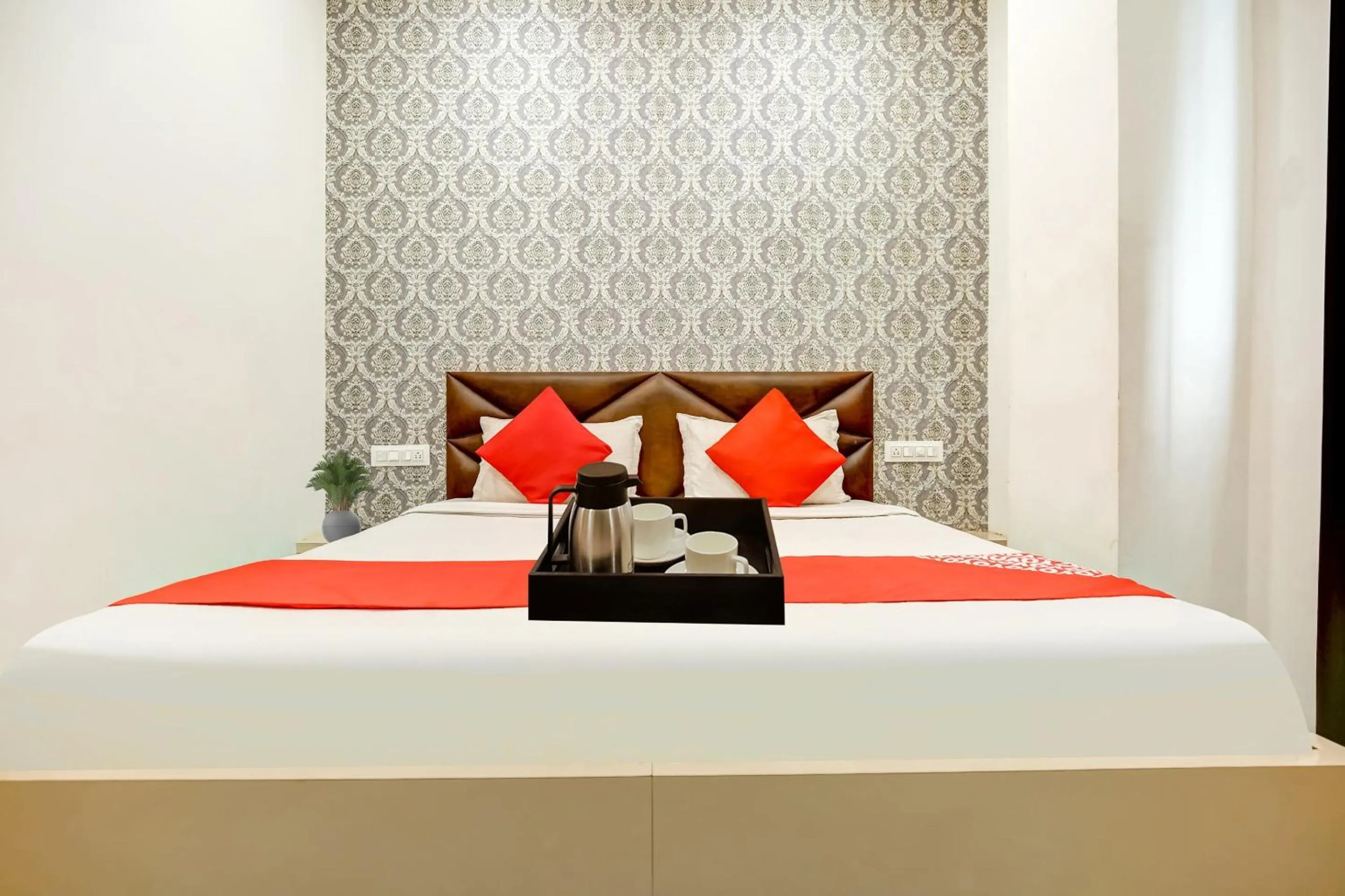 Bedroom in Hotel O Jo Jo