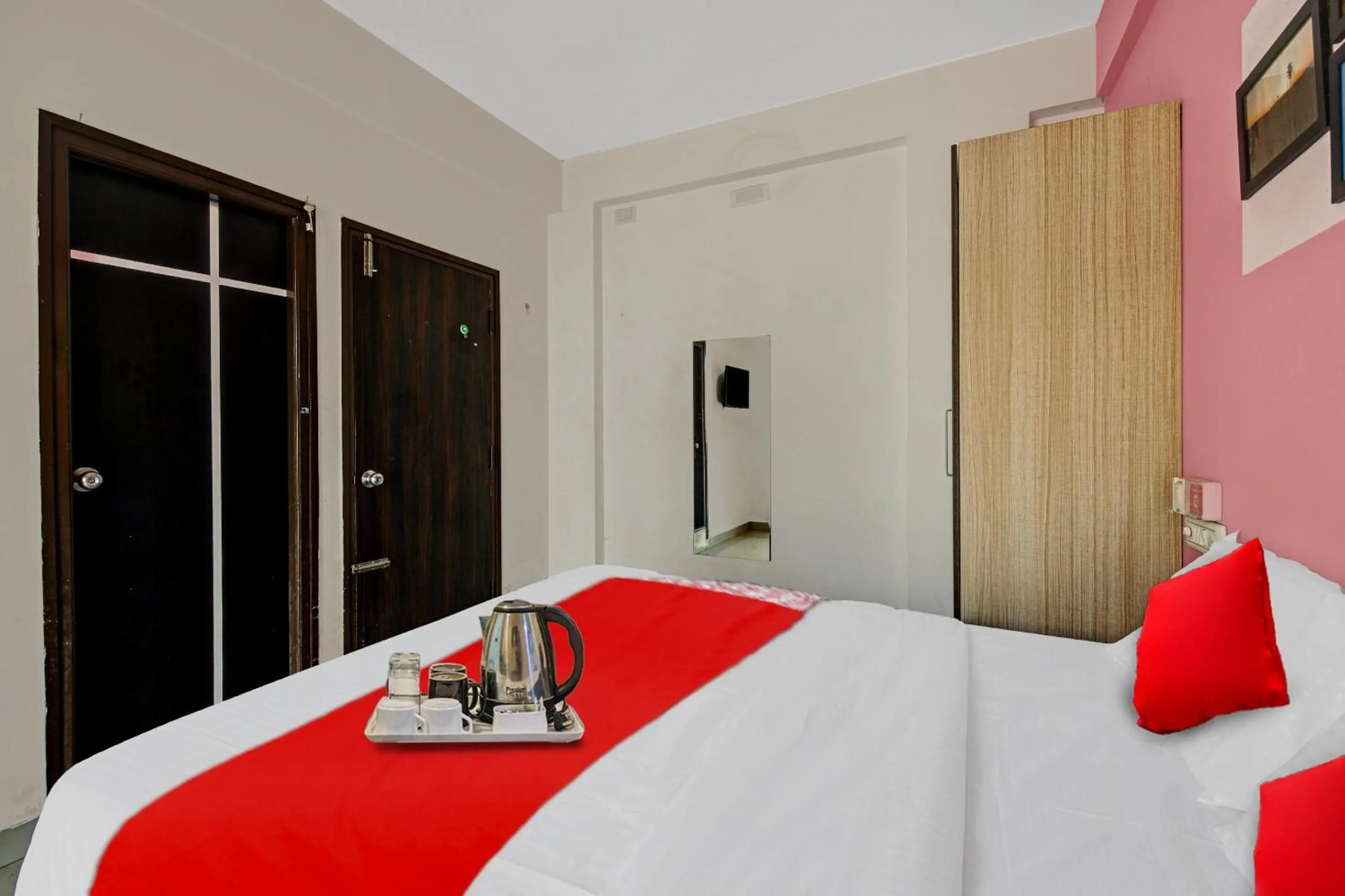 Bedroom, Bed in Hotel O VSV Avenue Hennur