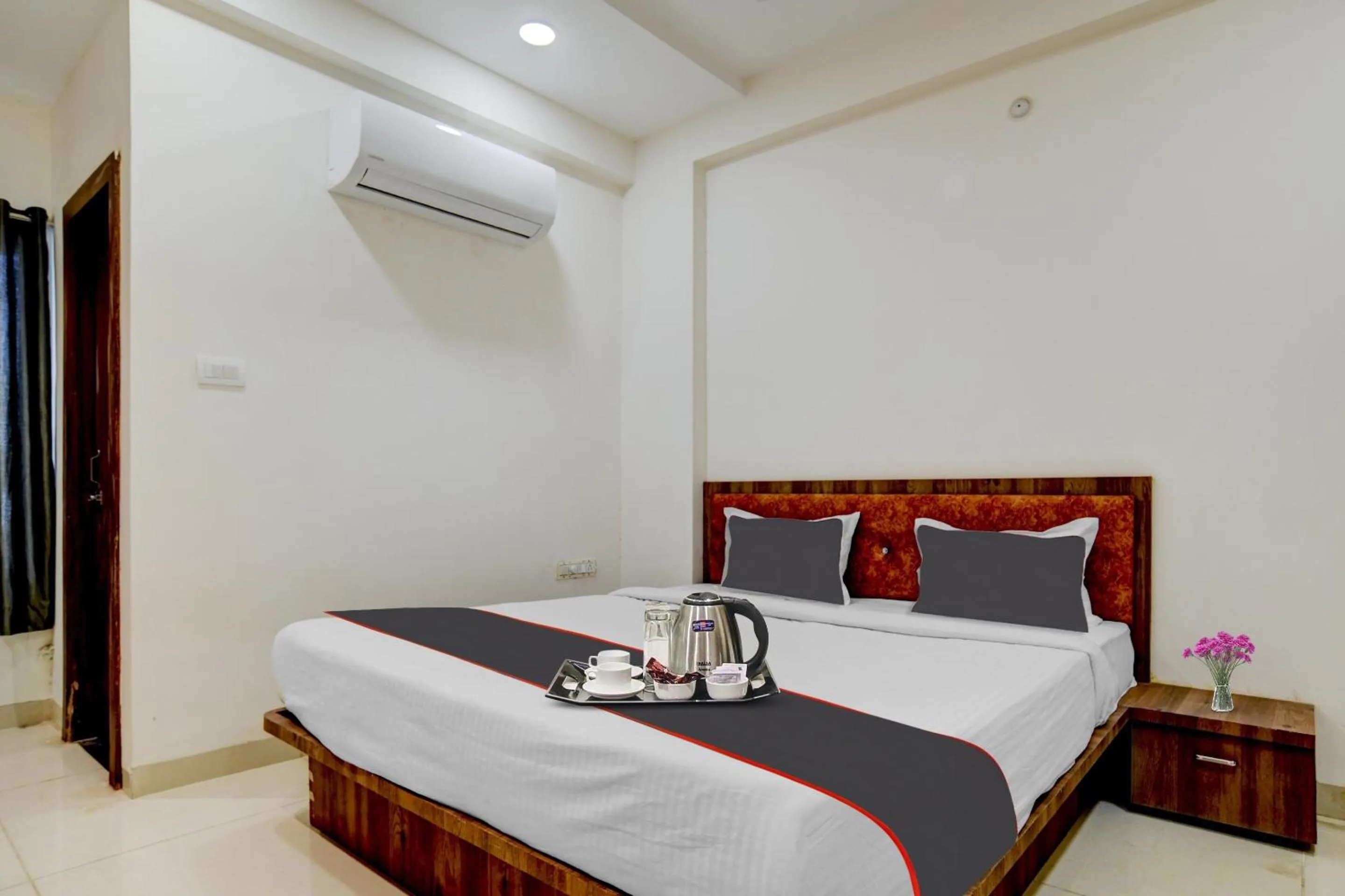 Bedroom, Bed in Collection O Task