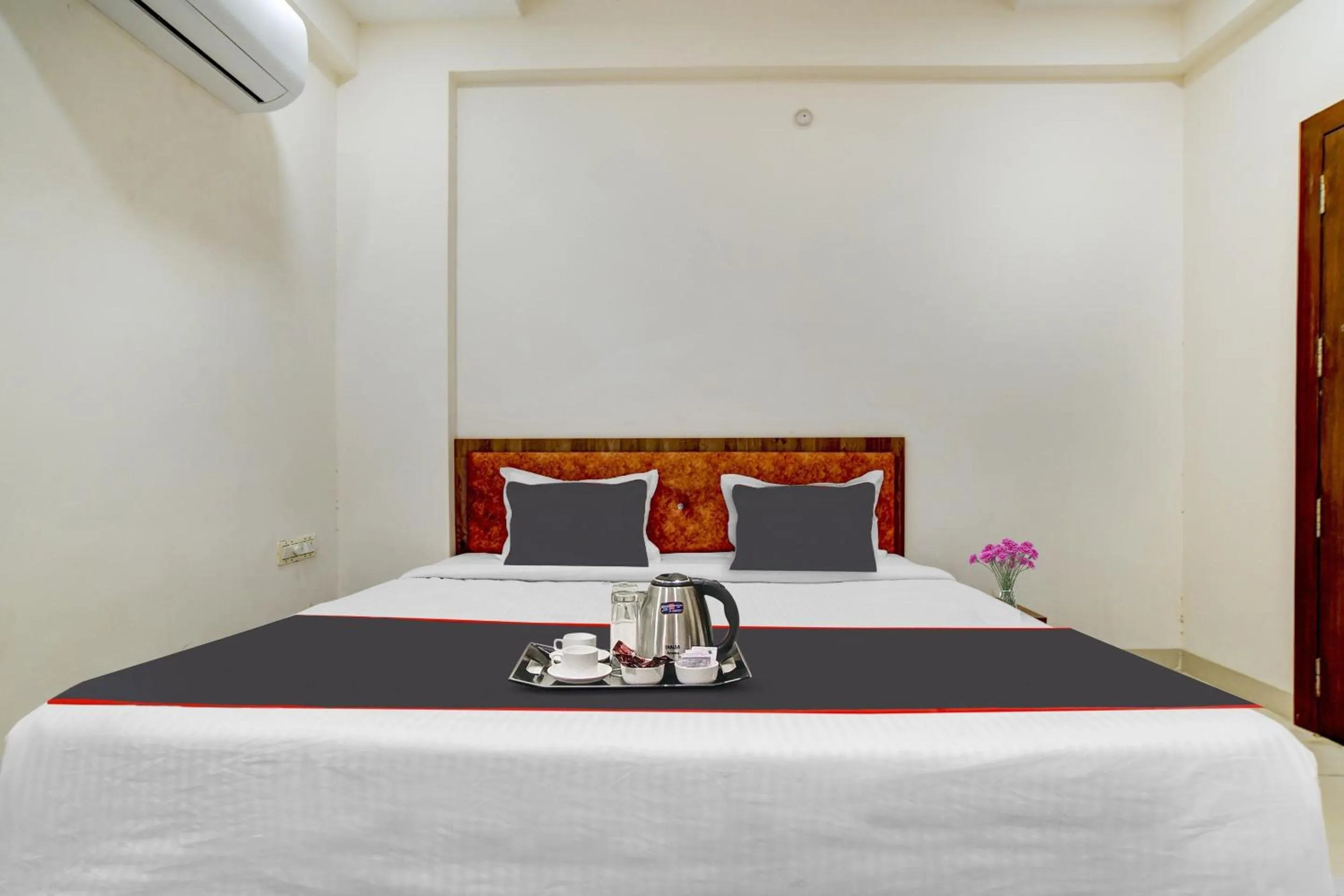 Bedroom, Bed in Collection O Task