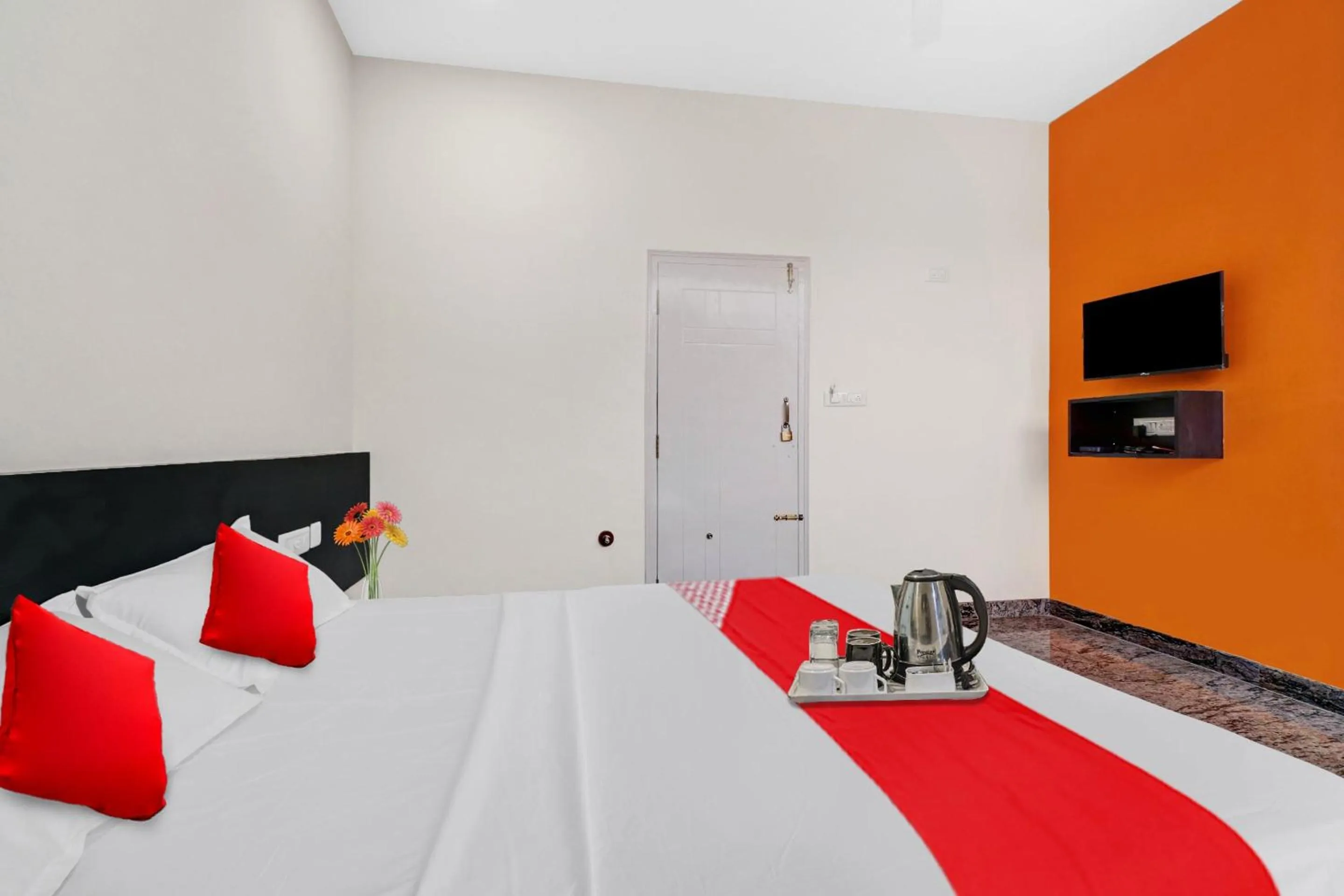 Bedroom, Bed in Hotel O SAPTHAGIRI RESIDENCY