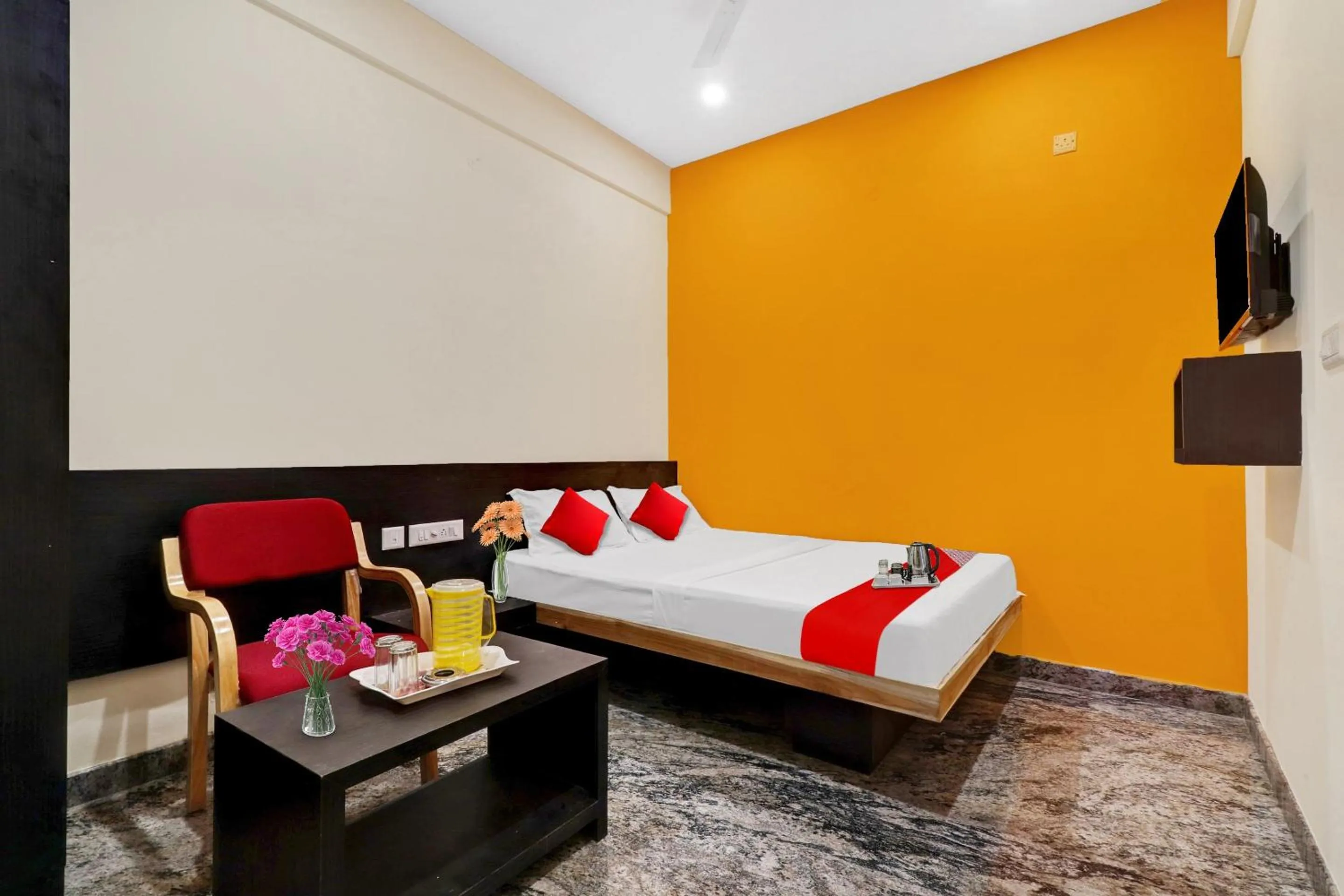 Bedroom, Bed in Hotel O SAPTHAGIRI RESIDENCY