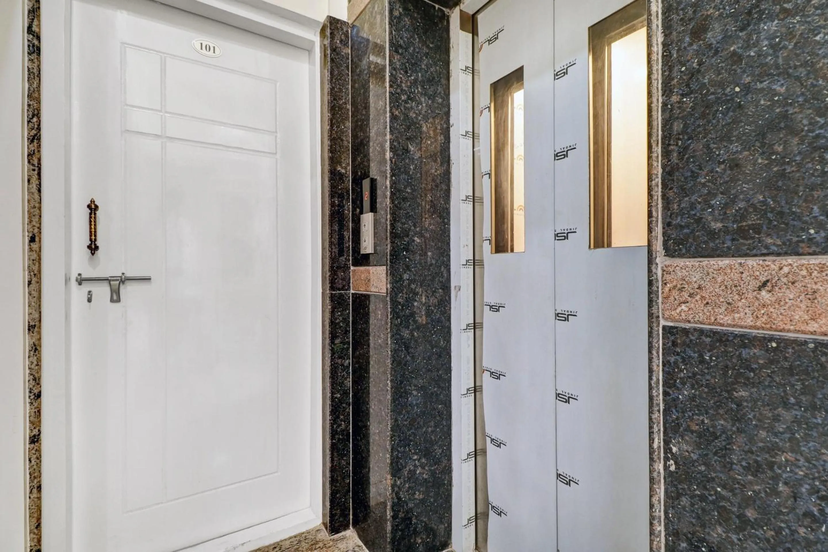 Bathroom in Hotel O SAPTHAGIRI RESIDENCY