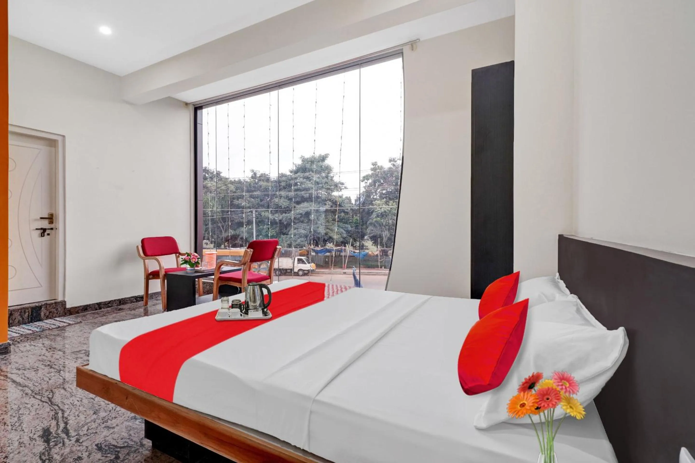 Bedroom, Bed in Hotel O SAPTHAGIRI RESIDENCY